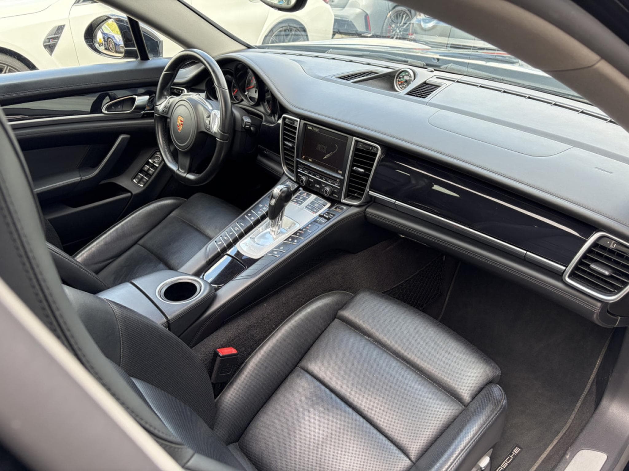 Porsche Panamera Panamera 4 S (2015) - Photo 21
