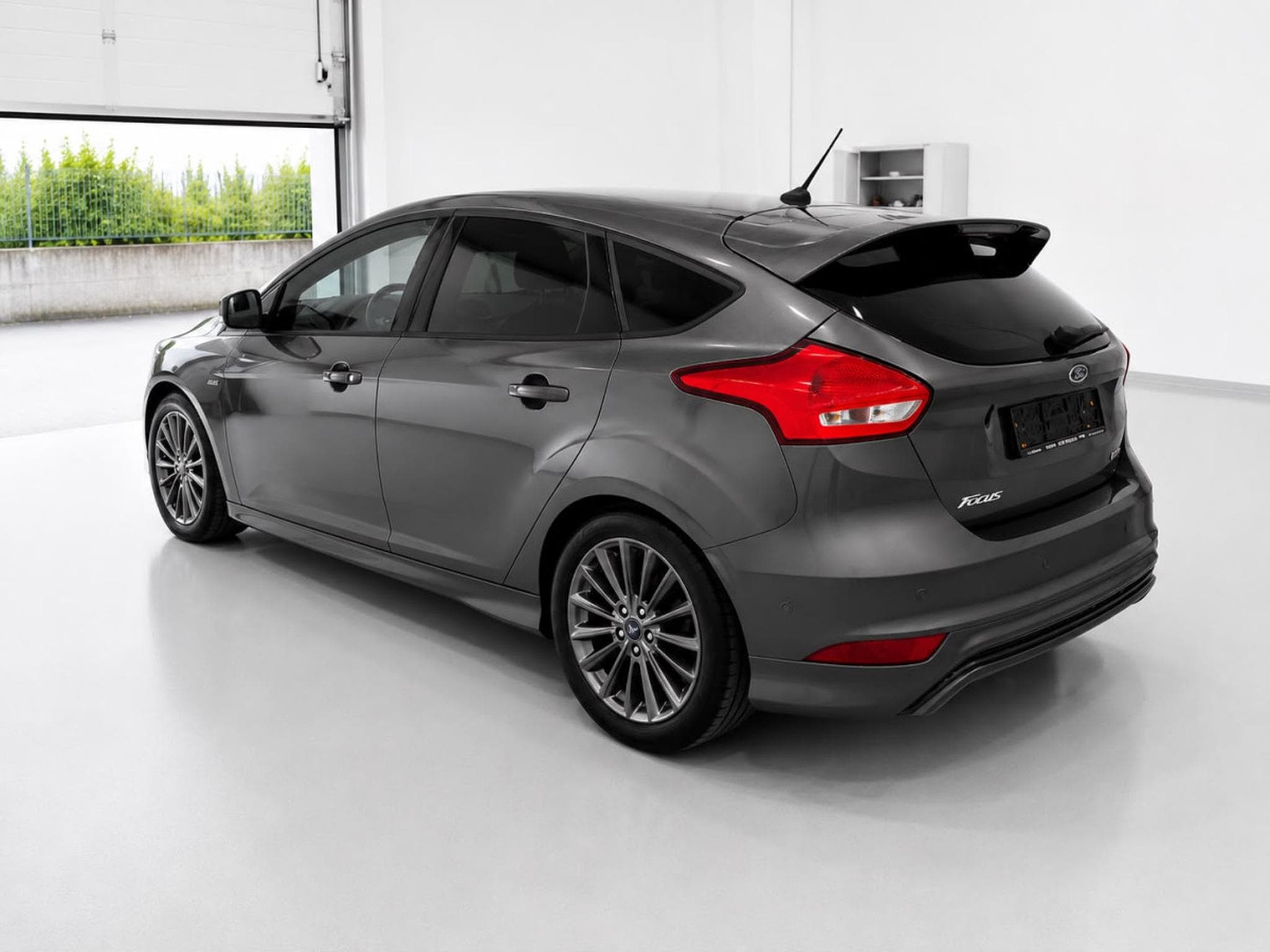 Ford Focus 1.0 EcoBoost 125 ST-Line (2017) - Photo 3