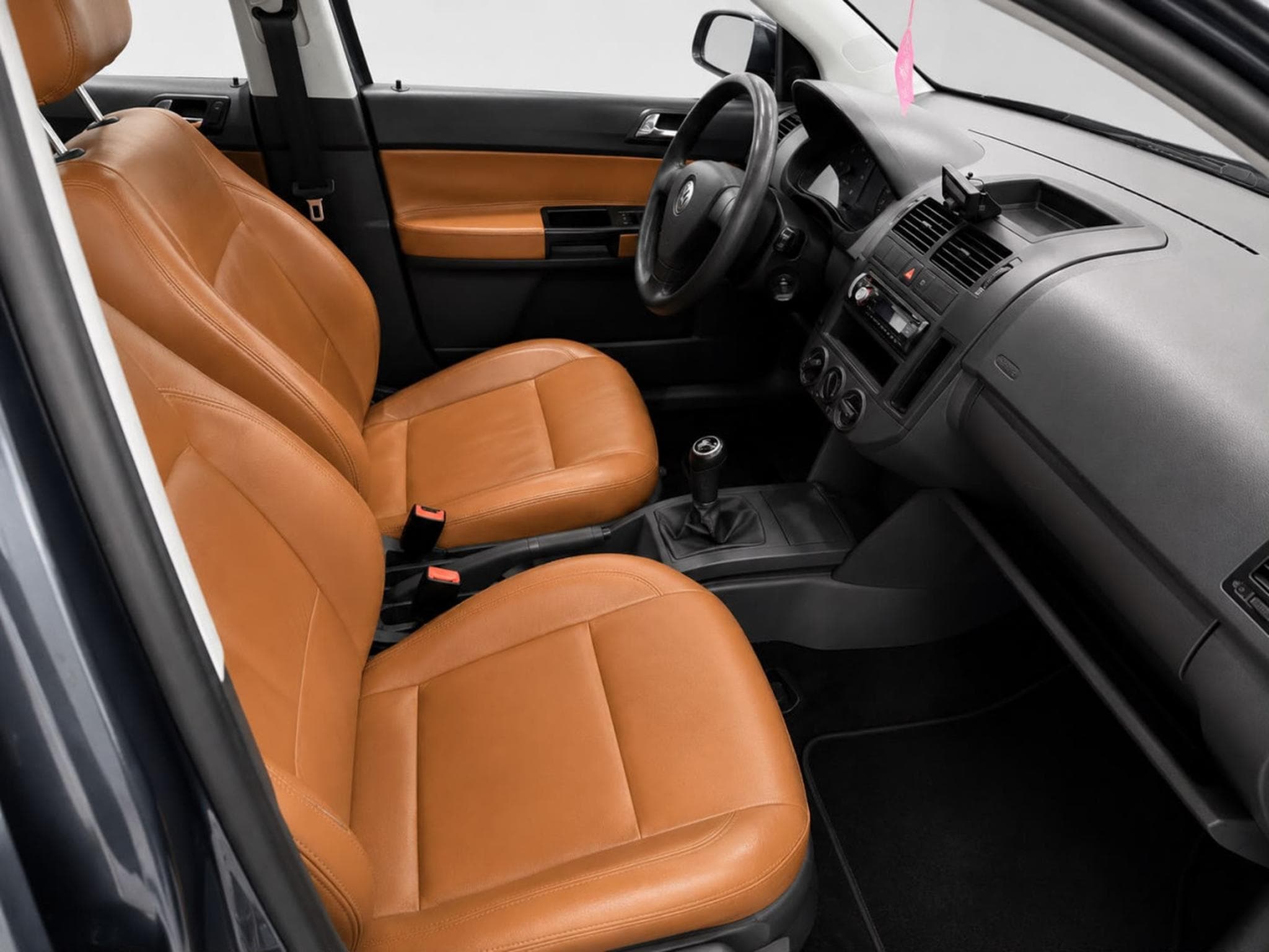 VW Polo 1.4 Tdi BlueMotion (2008) - Photo 5