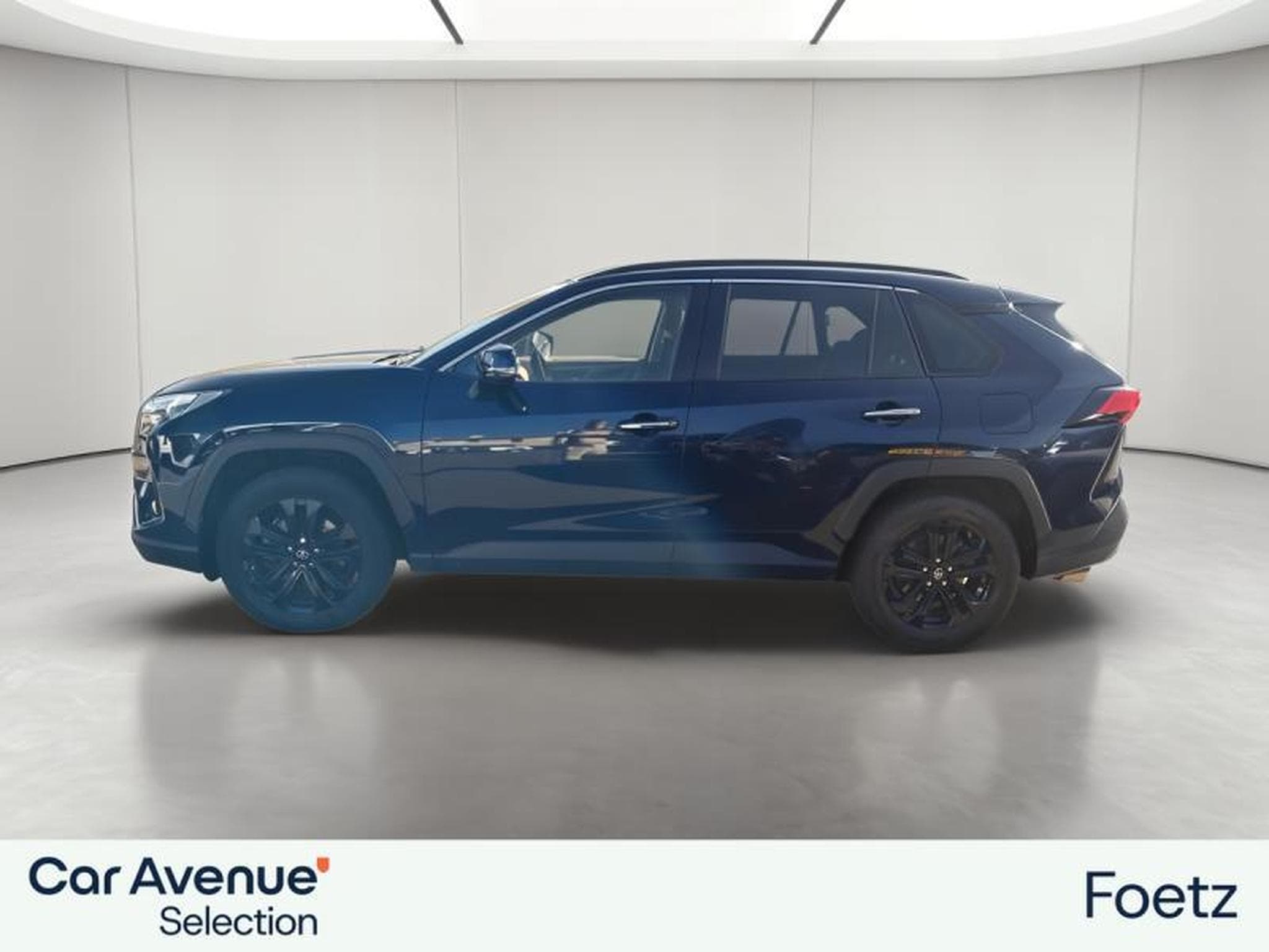 Toyota RAV 4 PREMIUM (2022) - Foto 2
