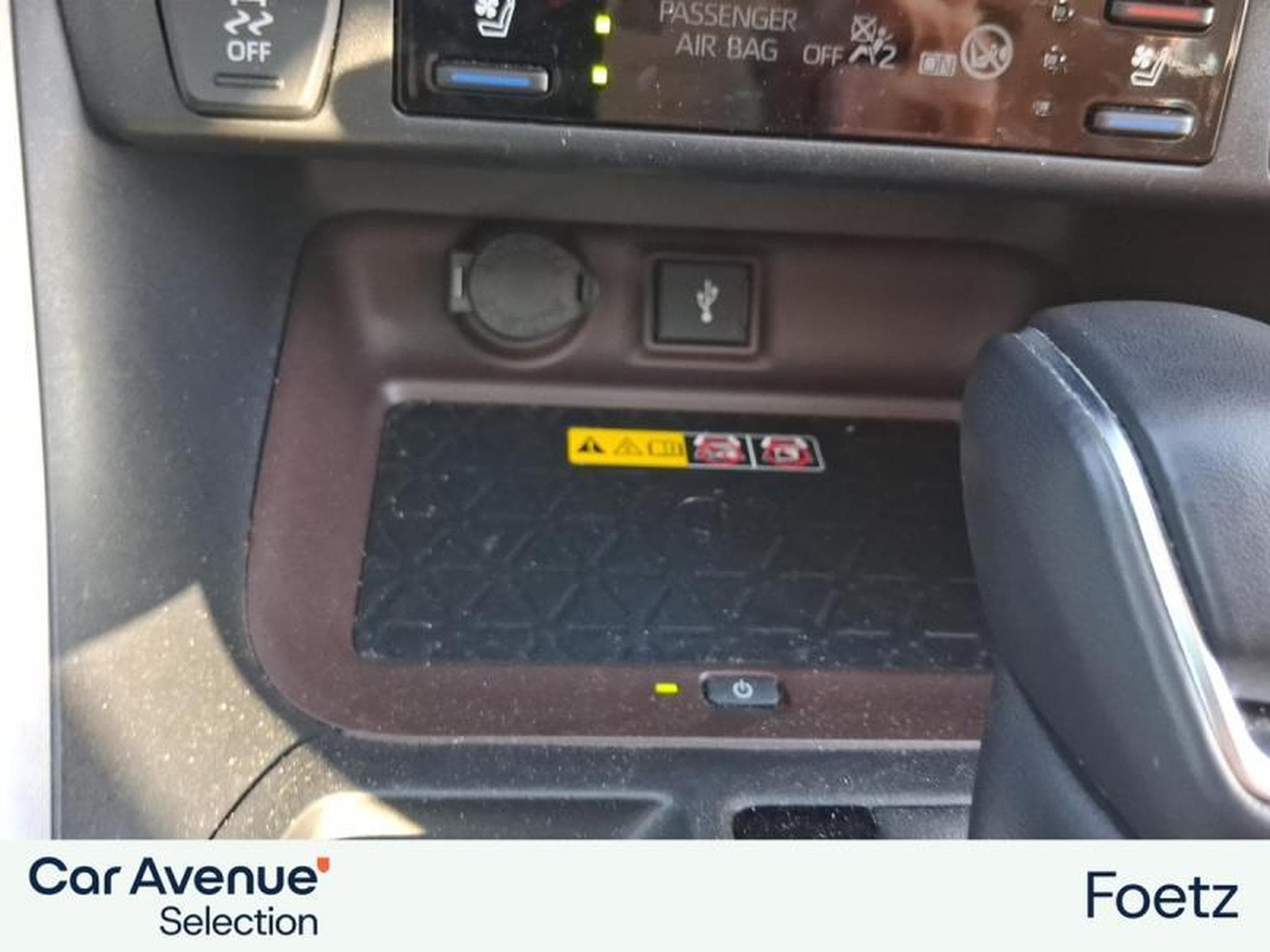 Toyota RAV 4 PREMIUM (2022) - Foto 26