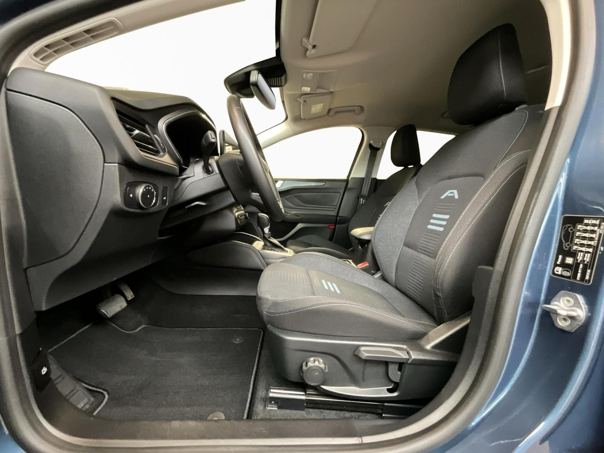 Ford Focus Combi+ACTIVE+LED+NAVI+CarPlay (2023) - Foto 9