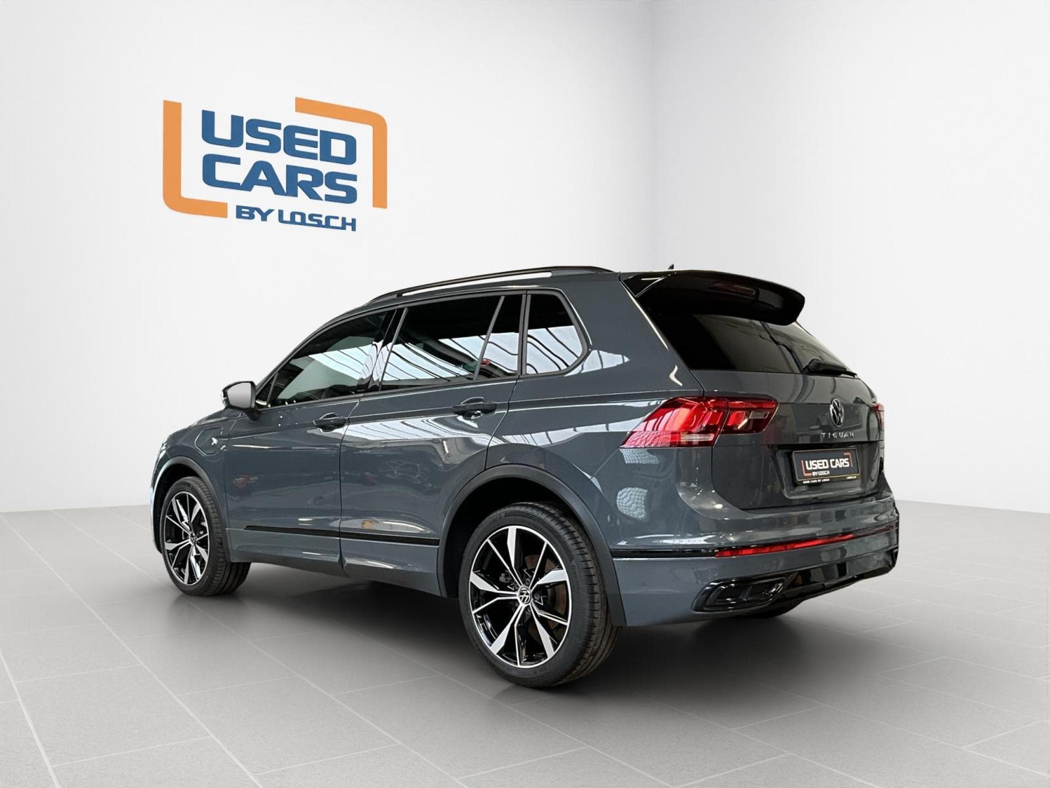 VW Tiguan R-Line+DSG+PHEV+Black-Style+Pano+AHK+RearView (2023) - Foto 5