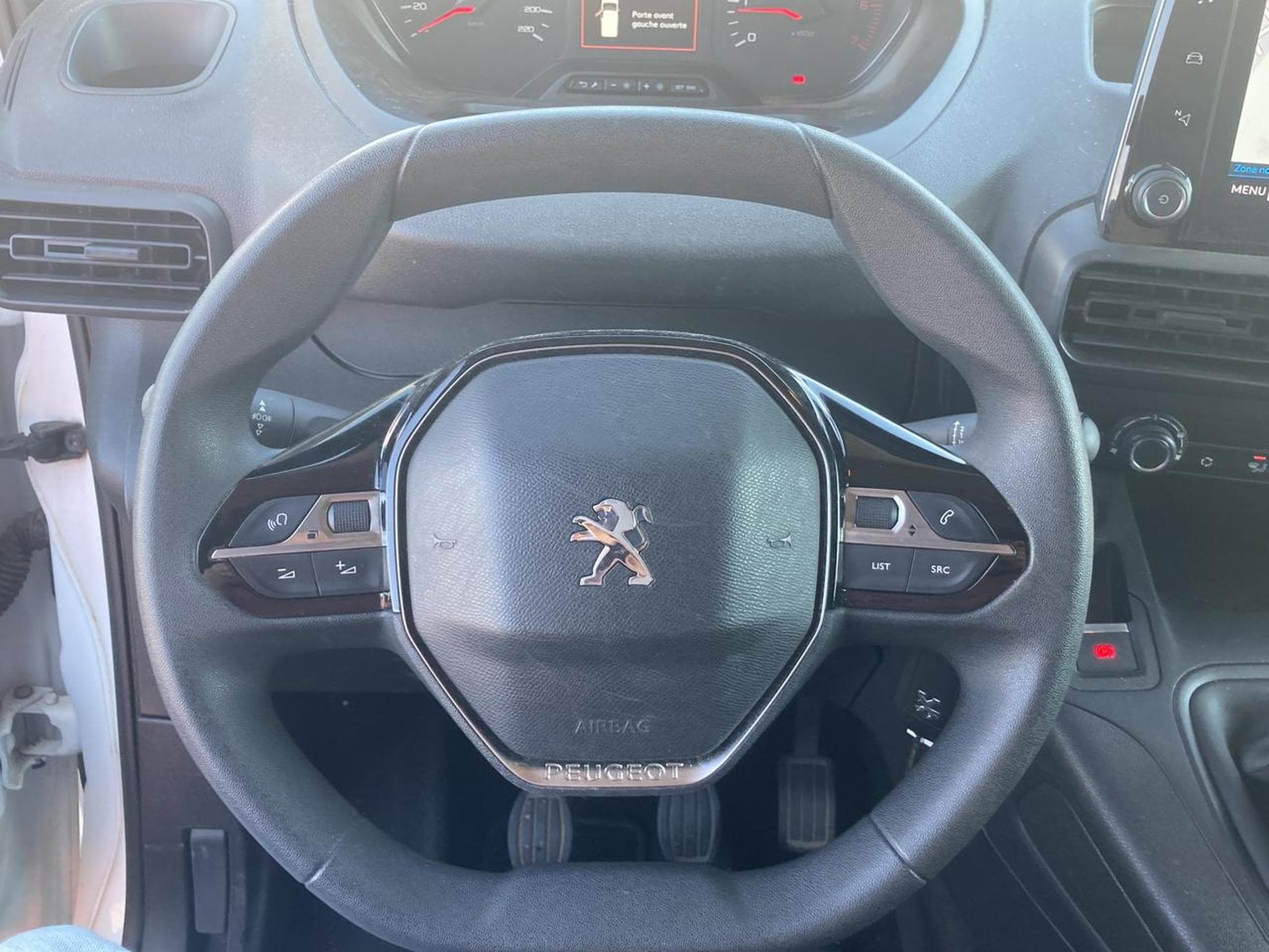 Peugeot PARTNER STANDARD 650KG BLUEHDI 100 BVM5 PREMIUM (2019) - Photo 13