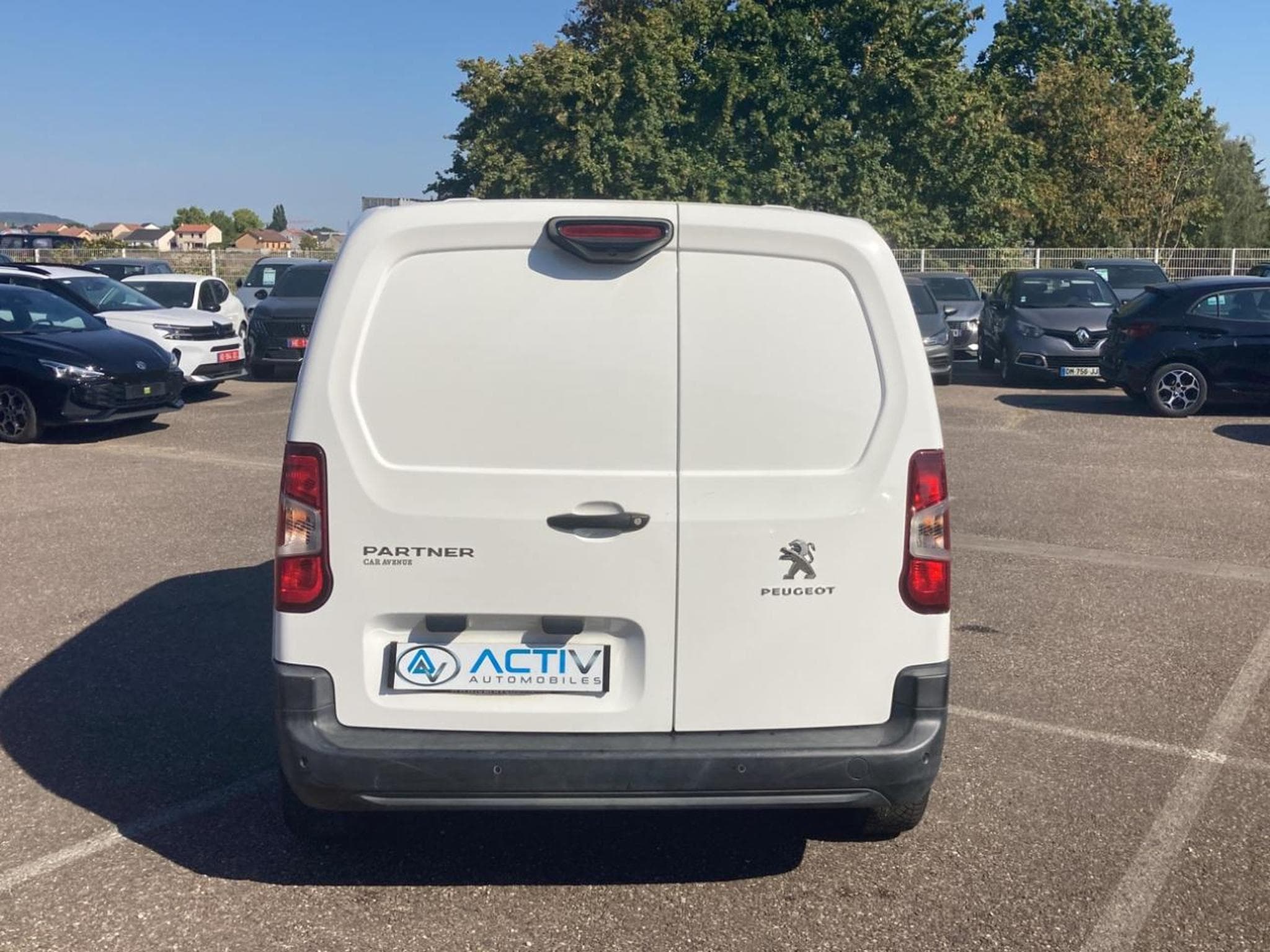 Peugeot PARTNER STANDARD 650KG BLUEHDI 100 BVM5 PREMIUM (2019) - Photo 6