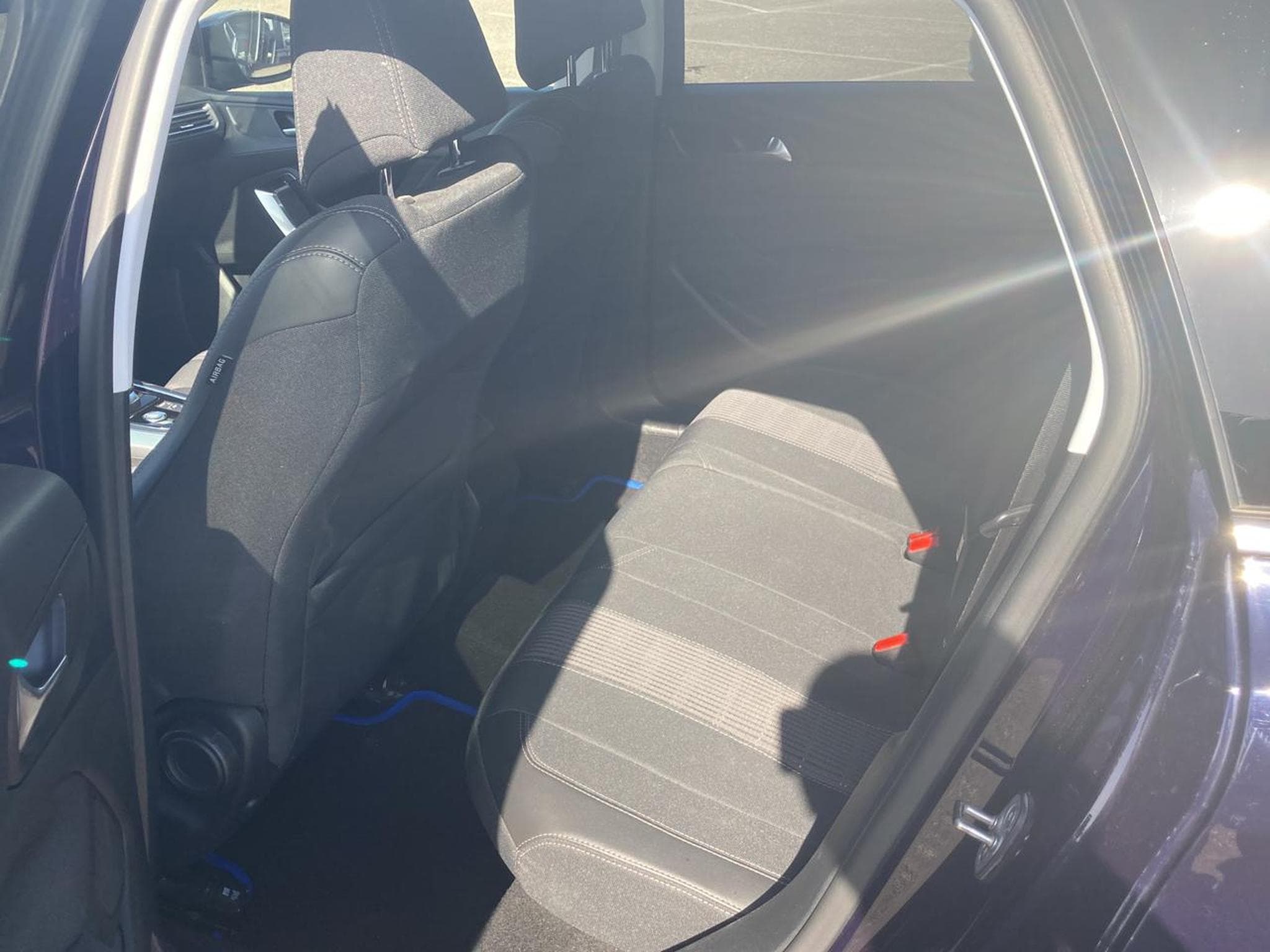 Peugeot 308 1.5 BLUEHDI 130 ALLURE EAT8 (2018) - Photo 18