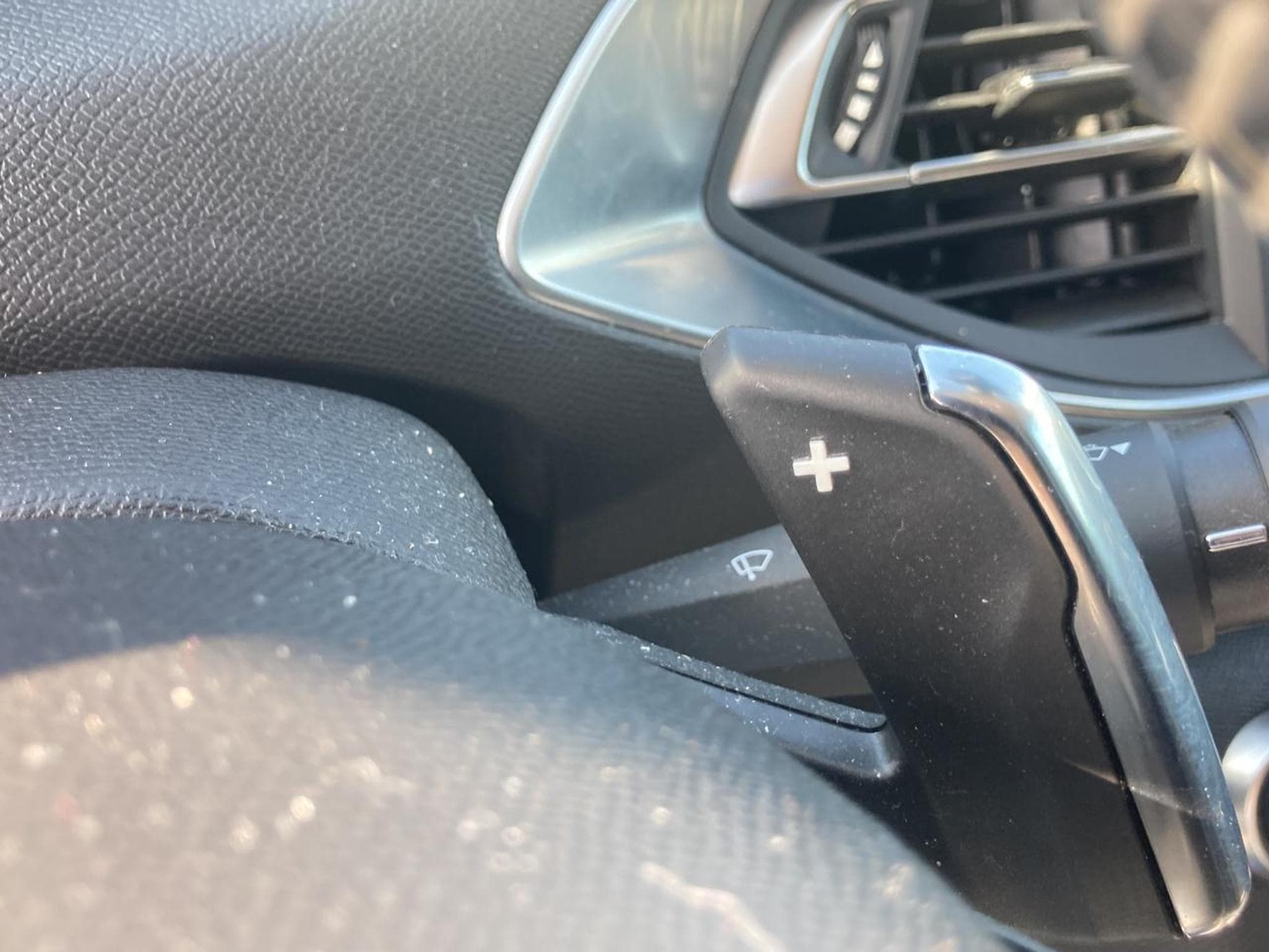 Peugeot 308 1.5 BLUEHDI 130 ALLURE EAT8 (2018) - Photo 19