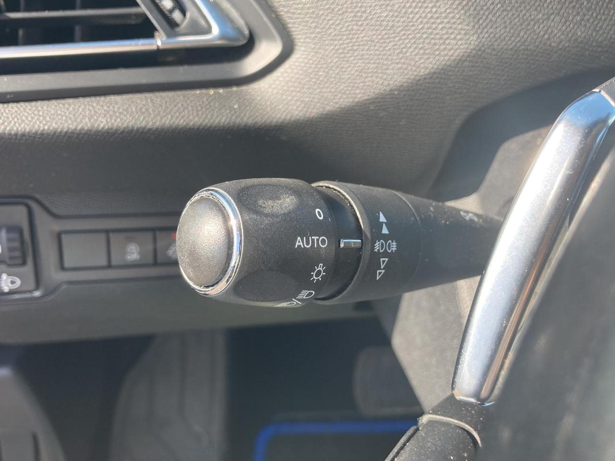Peugeot 308 1.5 BLUEHDI 130 ALLURE EAT8 (2018) - Photo 20