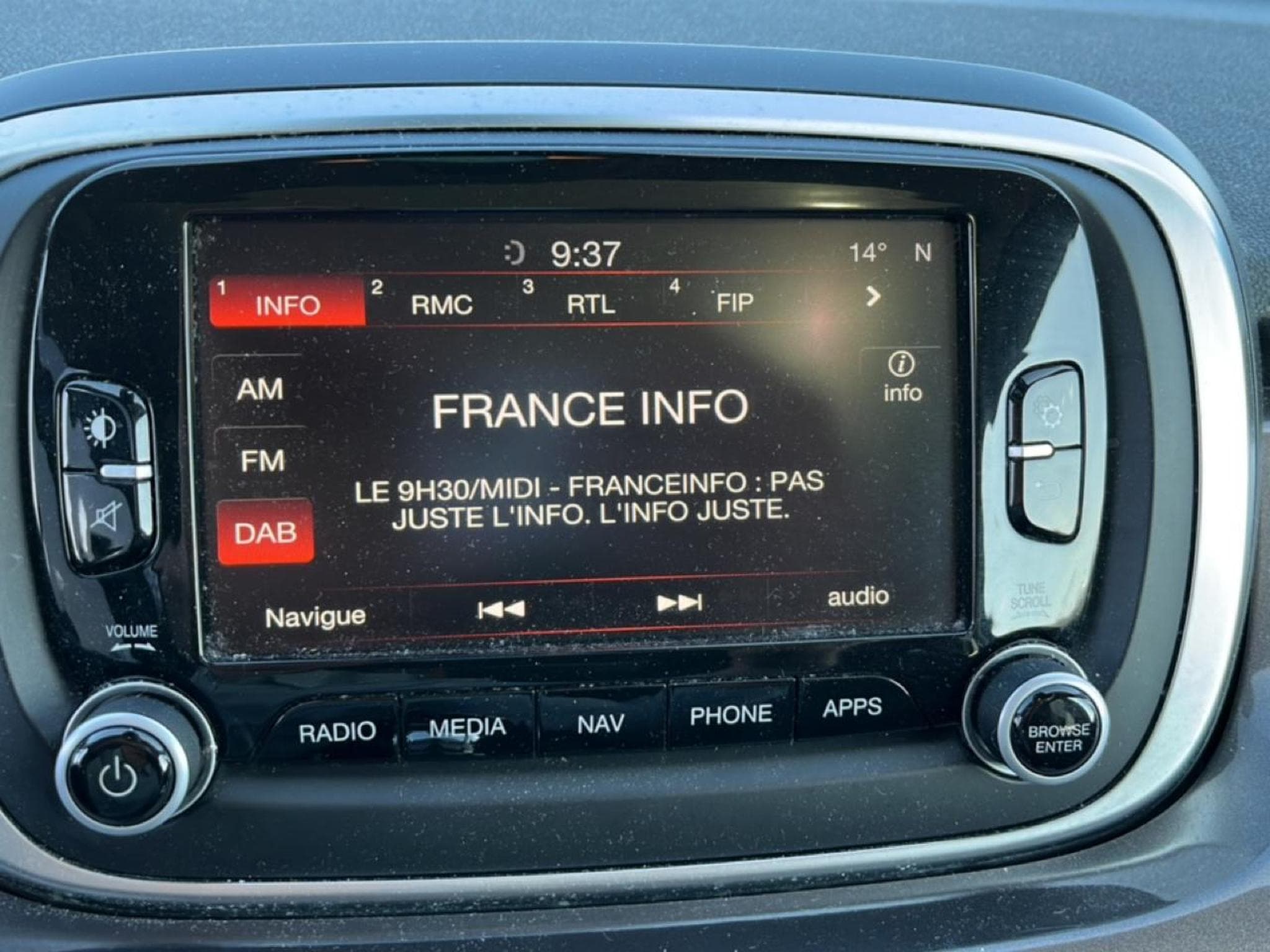 Fiat 500X 1.4 MULTIAIR 140 CLUB DCT (2017) - Photo 18