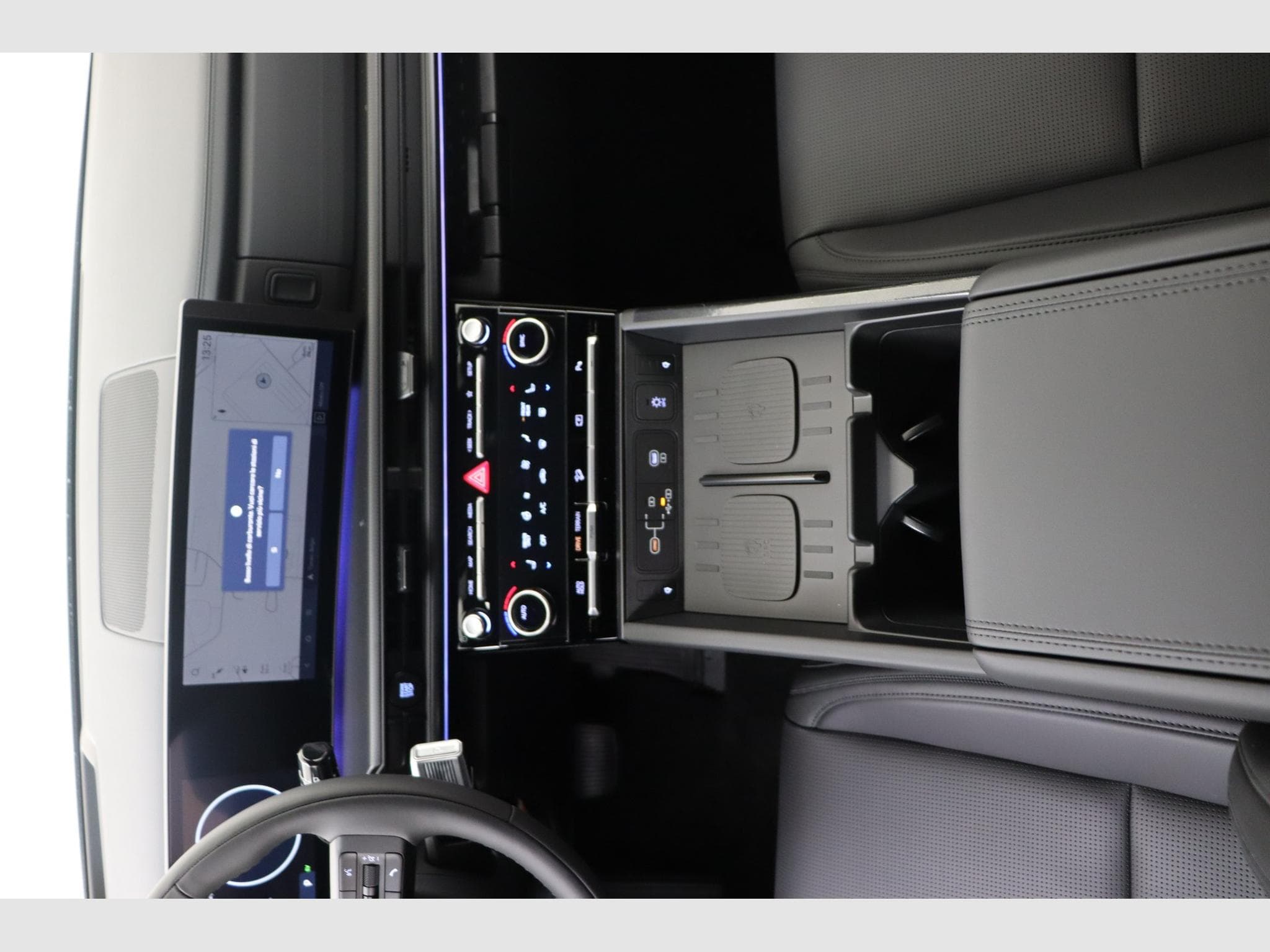 Hyundai Santa Fe Calligraphy Pack + Pano (2026) - Photo 12