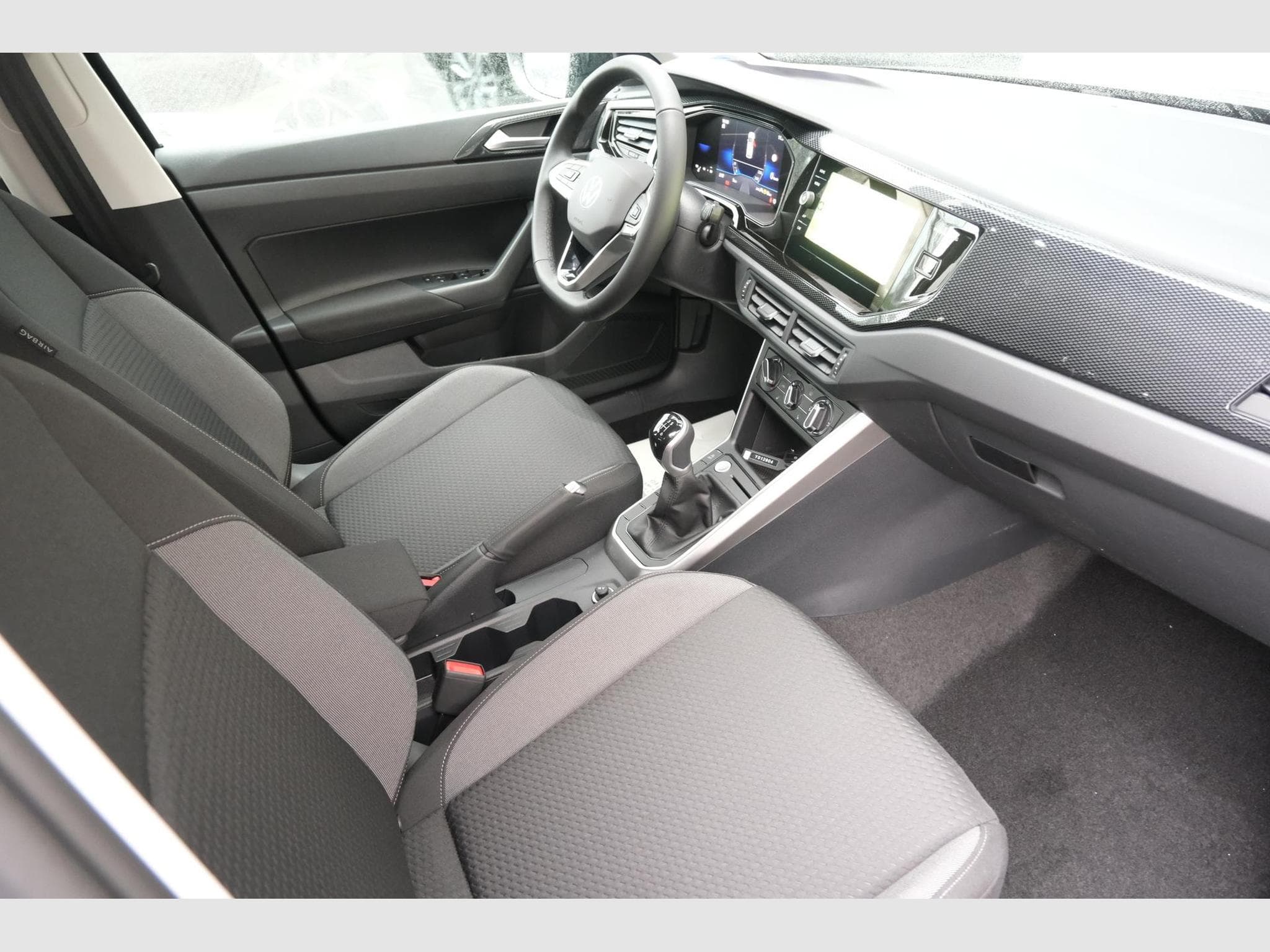 VW Taigo 1.0 TSI Life (2025) - Photo 22
