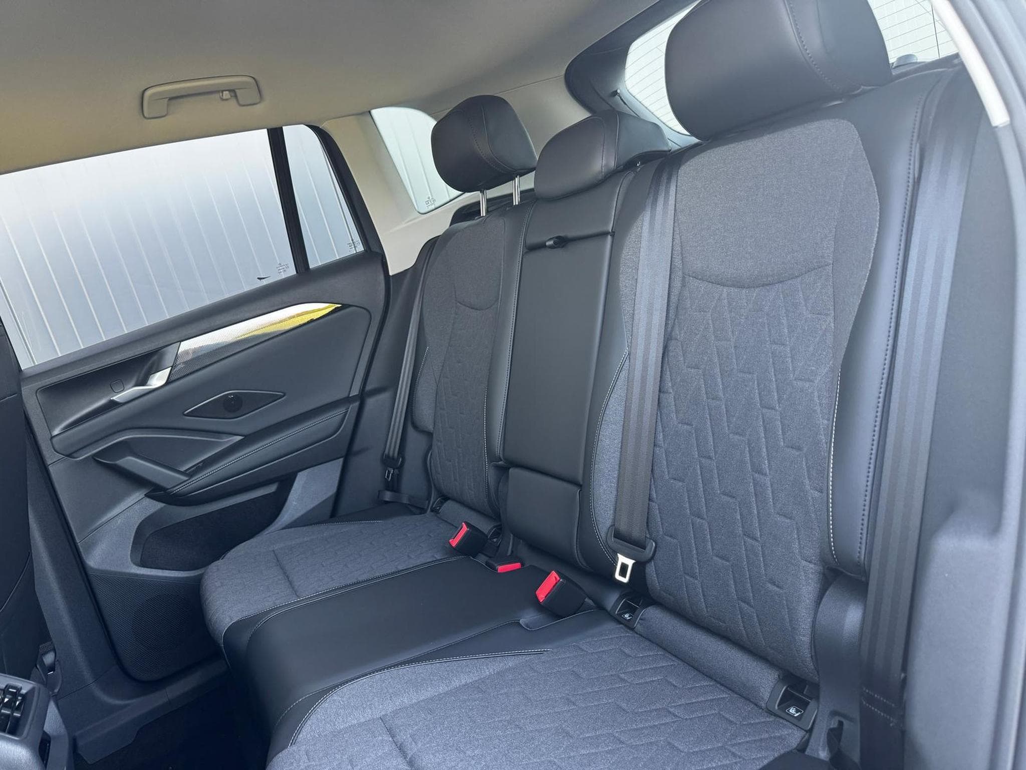 VW Tiguan 1.5 eTSI 110 kW Life (2026) - Photo 6