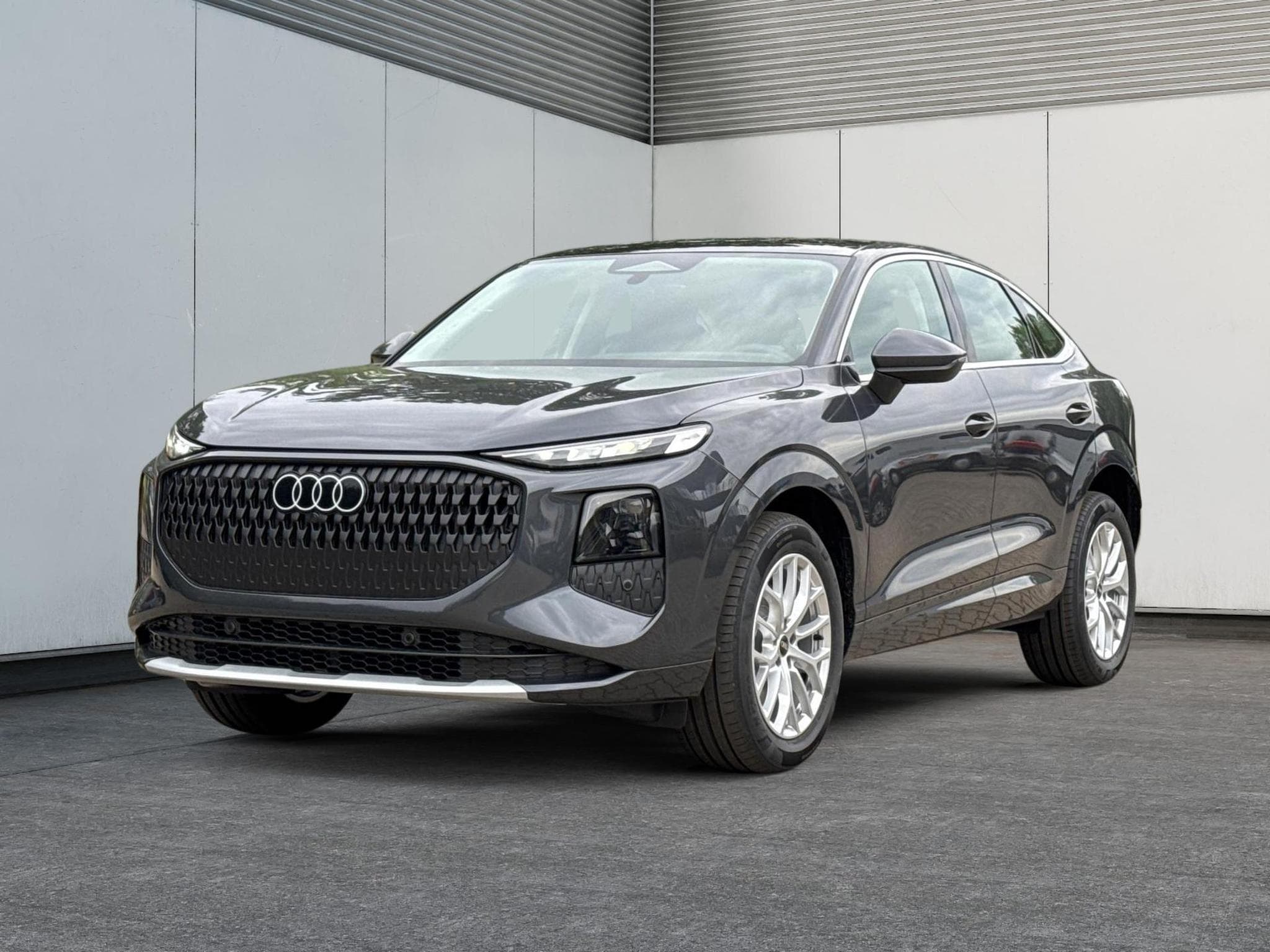Audi Q3 Sportback Basis (2026) - Photo 1