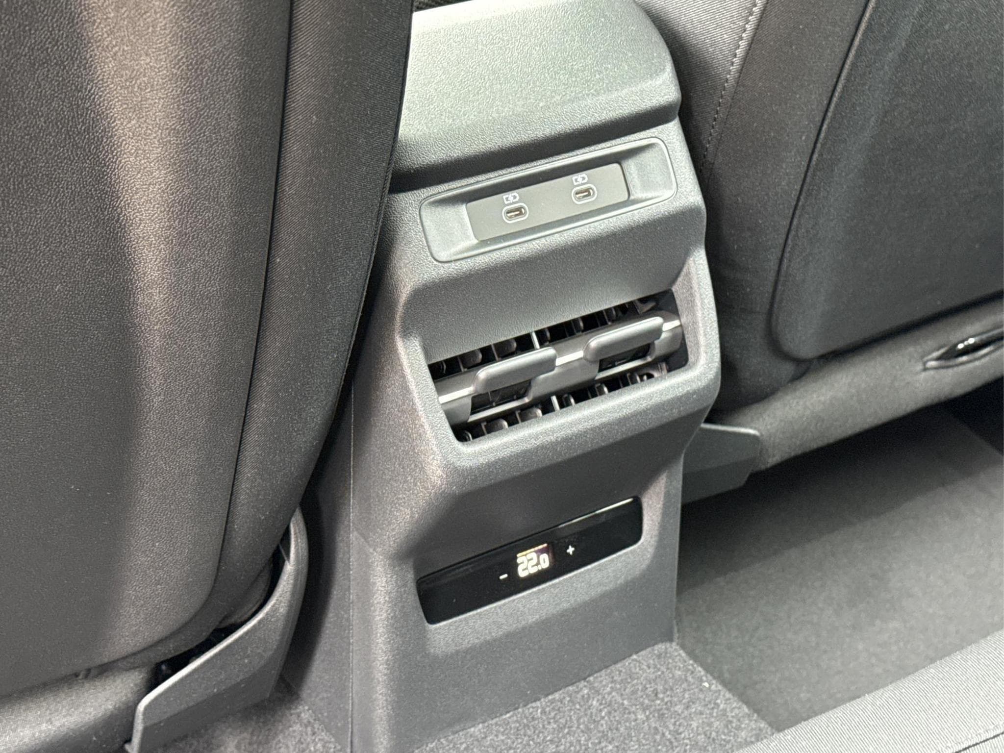 Audi Q3 Sportback Basis (2026) - Photo 20