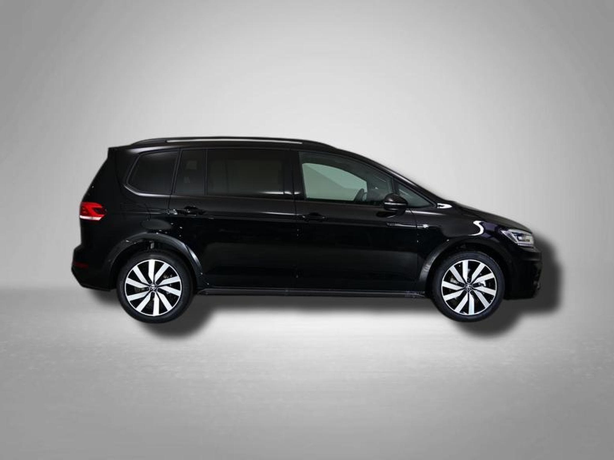 VW Touran Highline R-Line 2.0 TDI 7-Gang-DSG (2026) - Photo 6