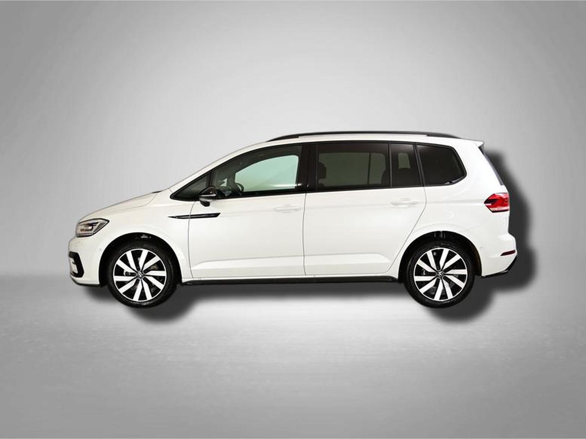 VW Touran Highline R-Line 1.5 TSI 7-Gang-DSG (2026) - Photo 2