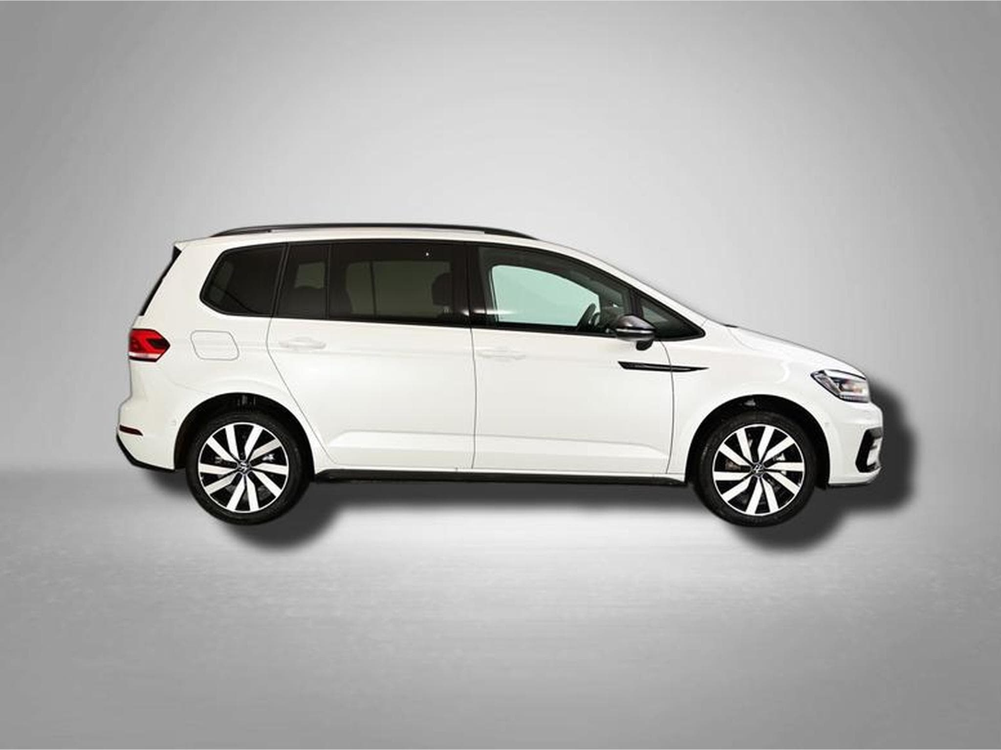VW Touran Highline R-Line 1.5 TSI 7-Gang-DSG (2026) - Photo 6