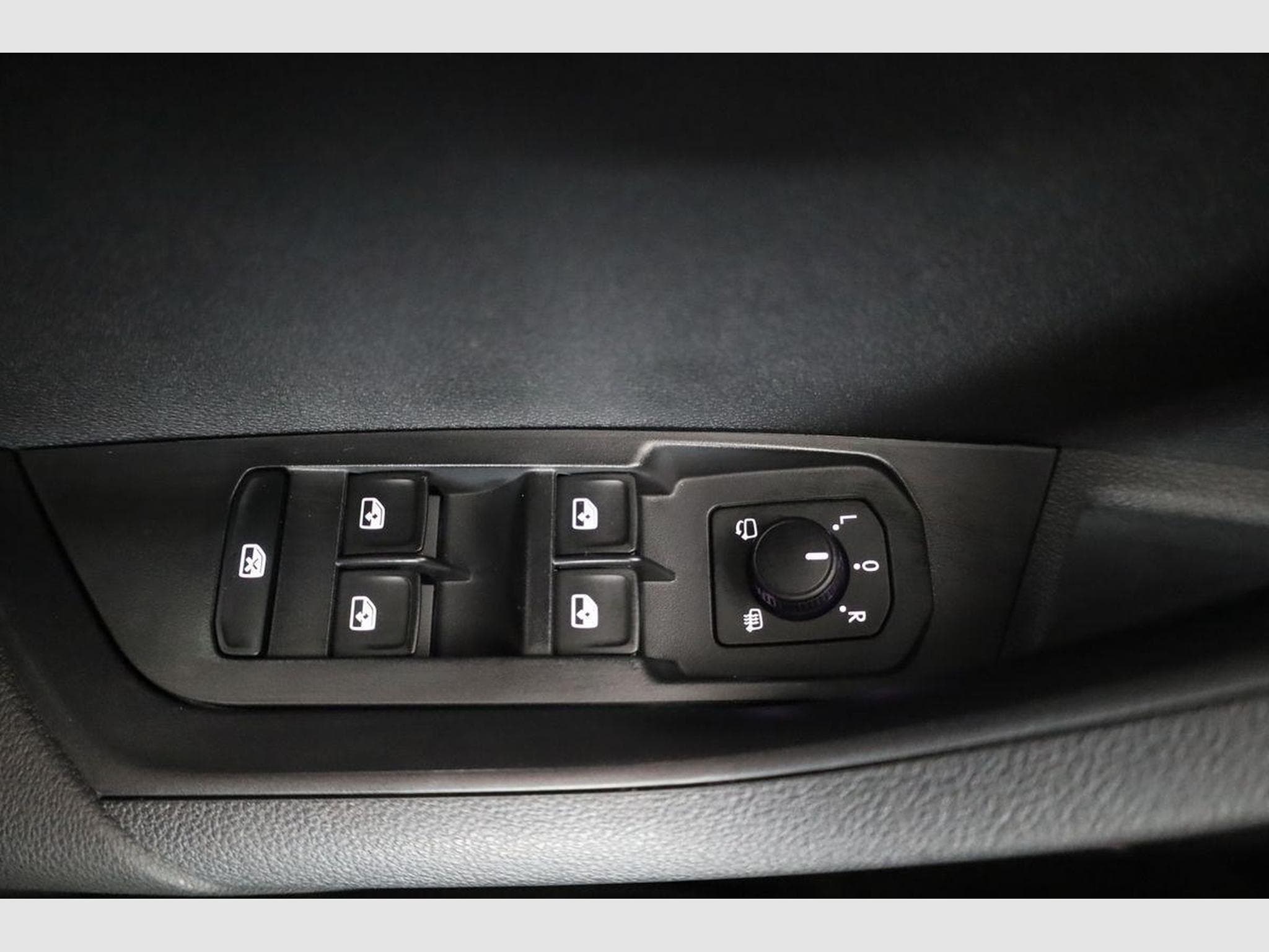 Skoda Karoq Selection (2026) - Photo 7