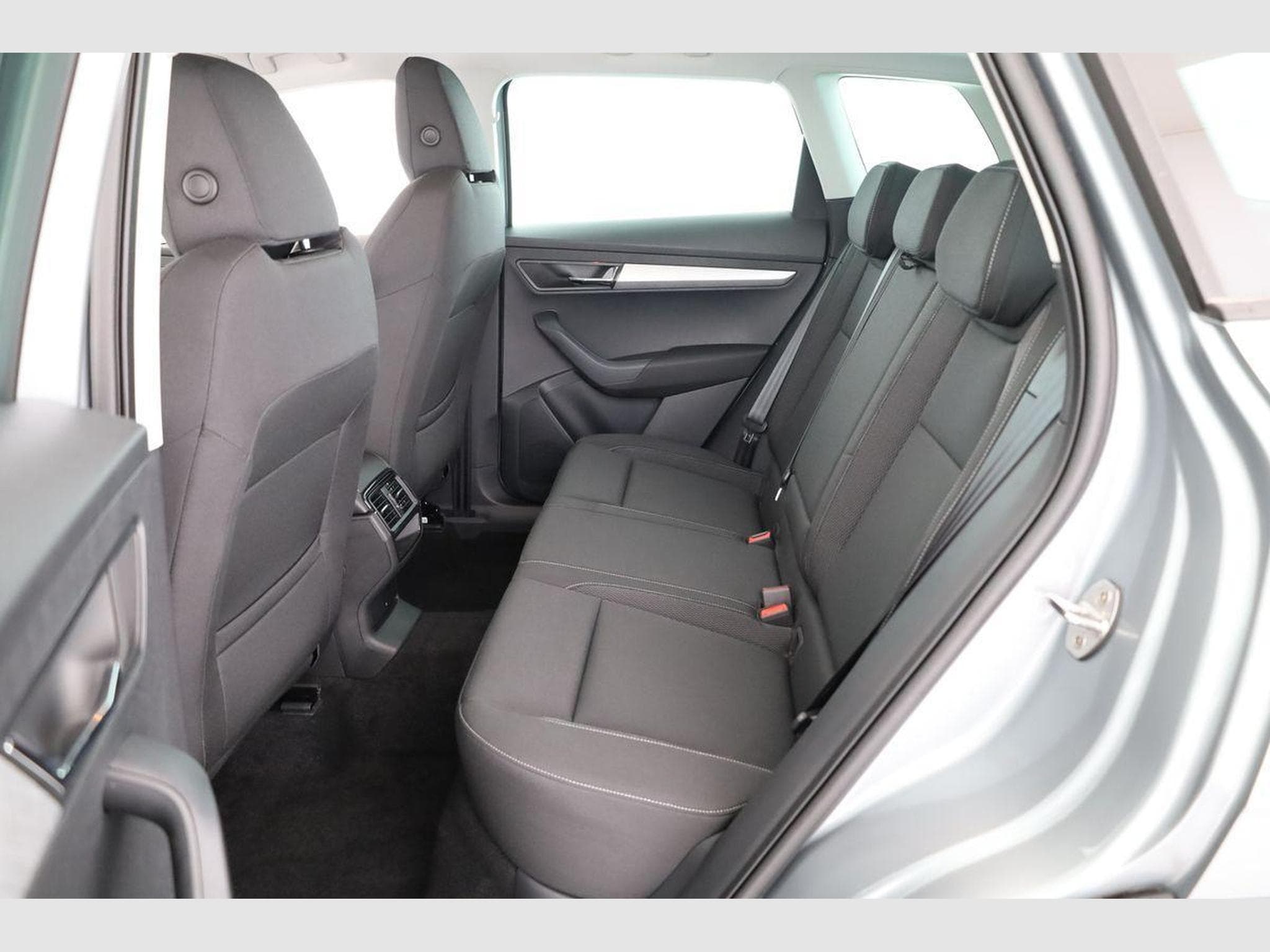 Skoda Karoq Selection 4x4 (2026) - Photo 11