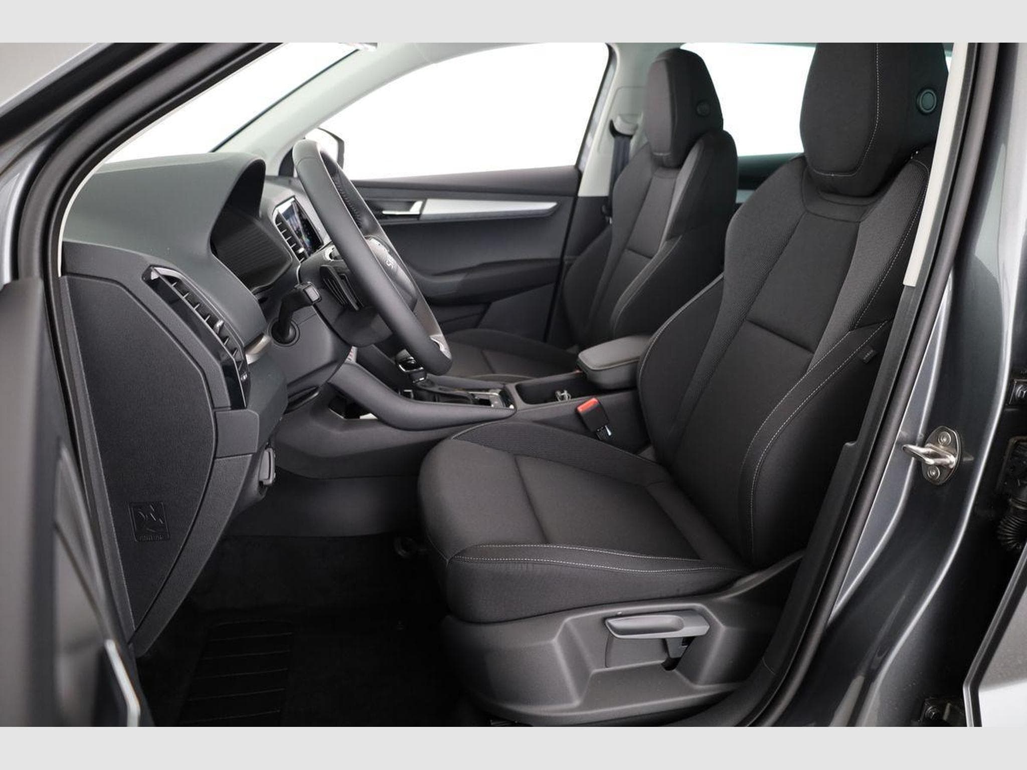 Skoda Karoq Selection 4x4 (2026) - Photo 10