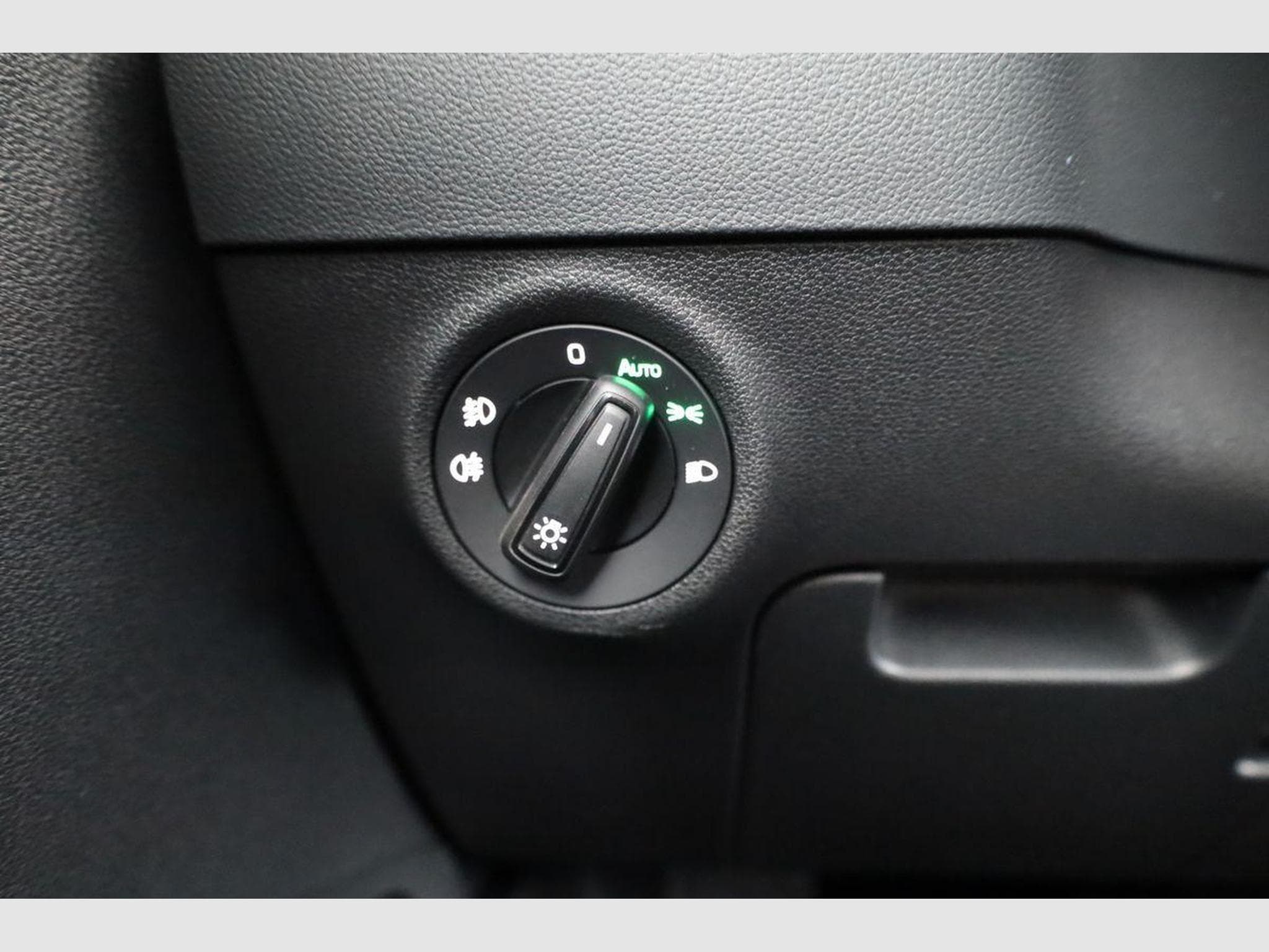 Skoda Karoq Selection 4x4 (2026) - Photo 8