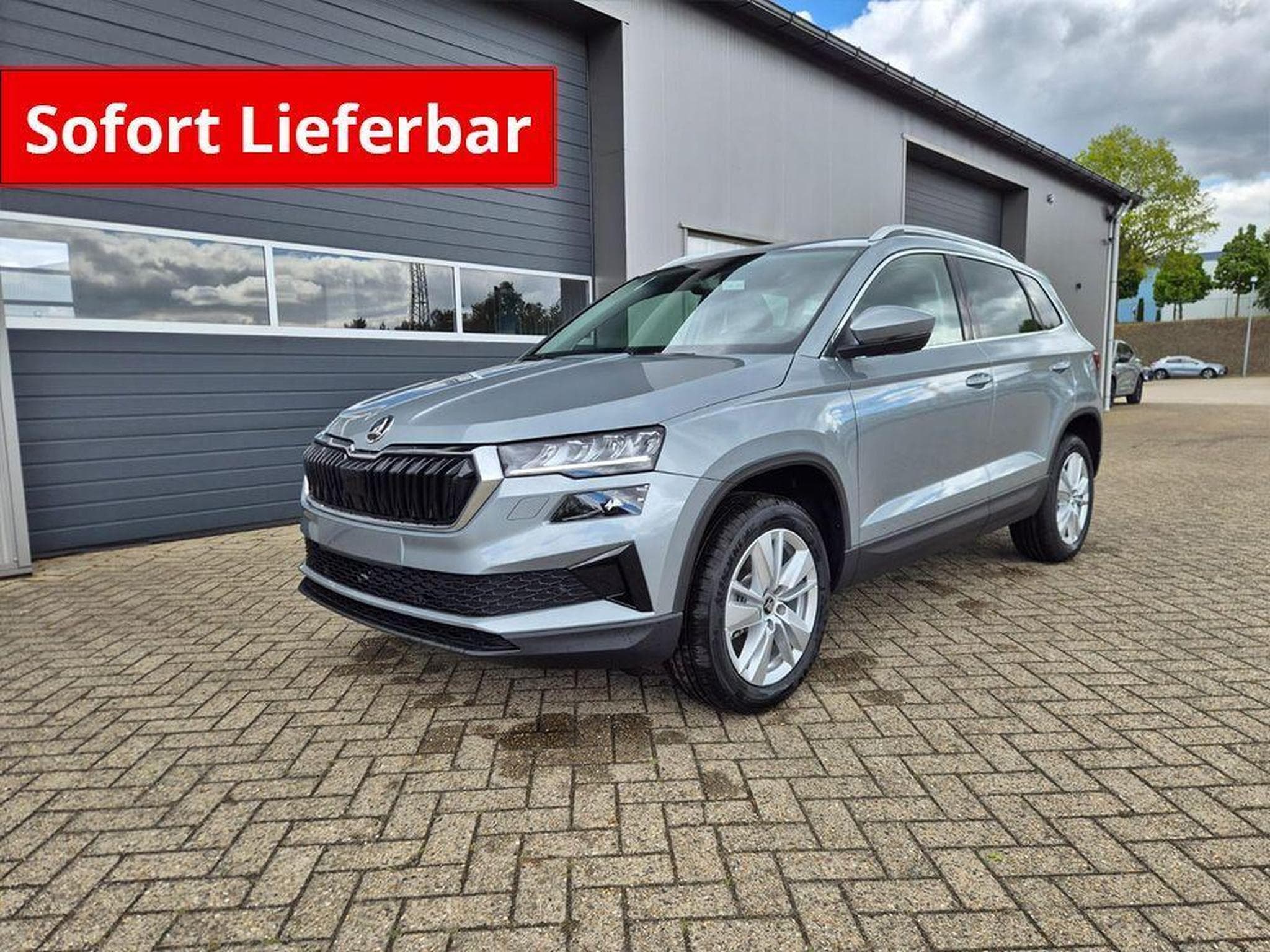 Skoda Karoq 1.5 TSI 150PS (2026) - Photo 1