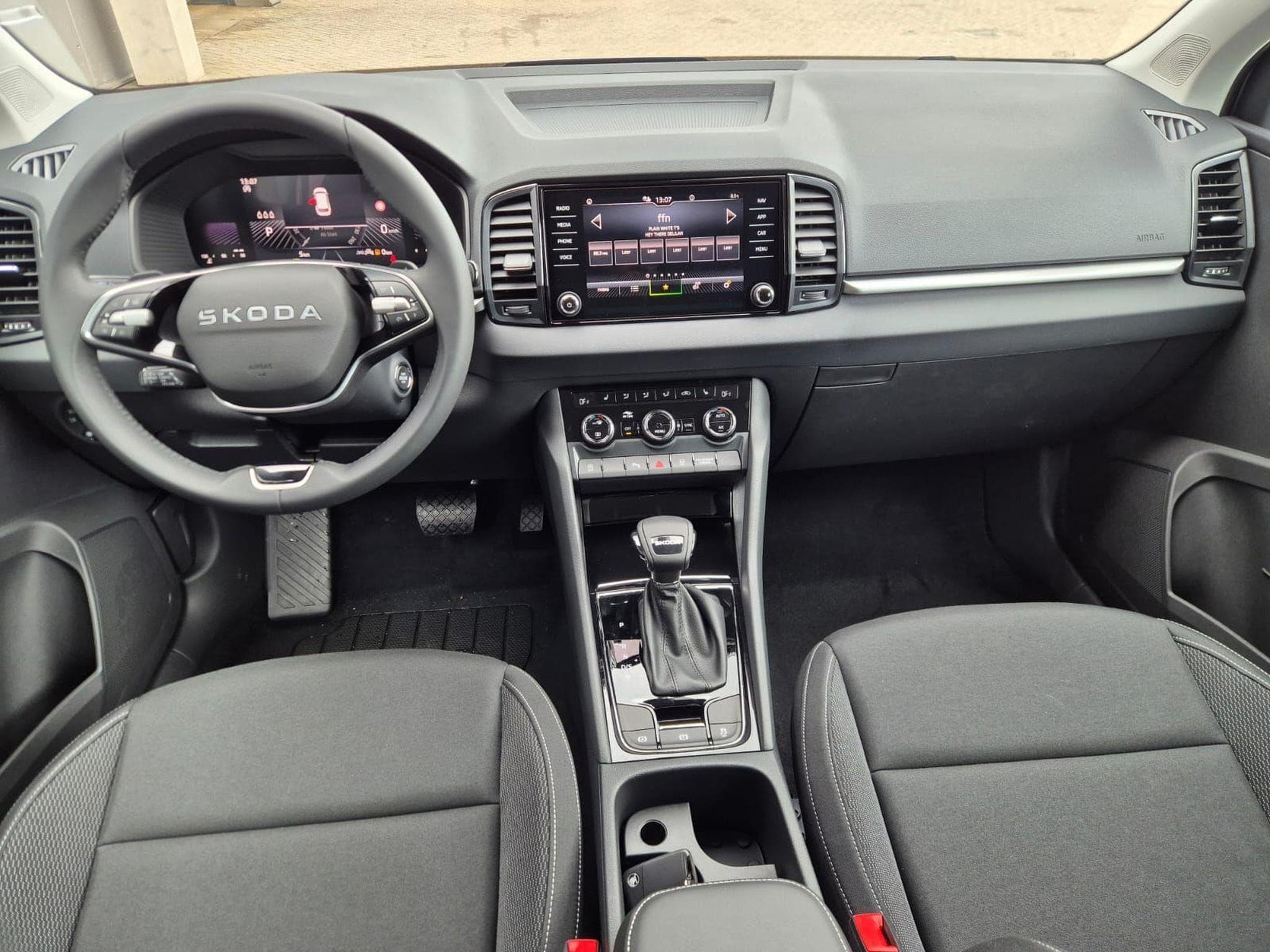 Skoda Karoq 1.5 TSI 150PS (2026) - Photo 12