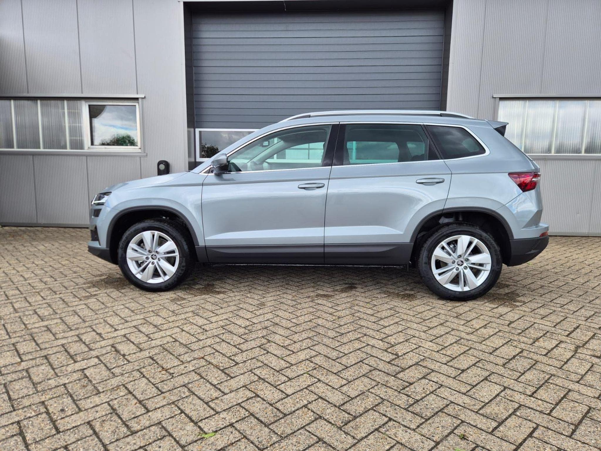 Skoda Karoq 1.5 TSI 150PS (2026) - Photo 2