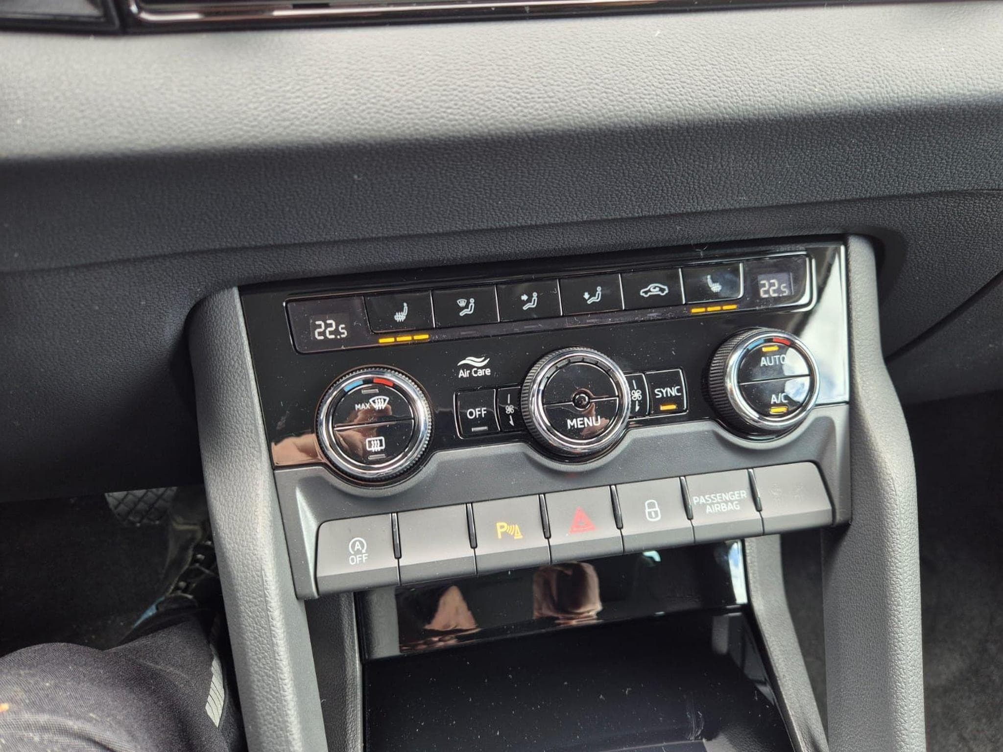 Skoda Karoq 1.5 TSI 150PS (2026) - Photo 23