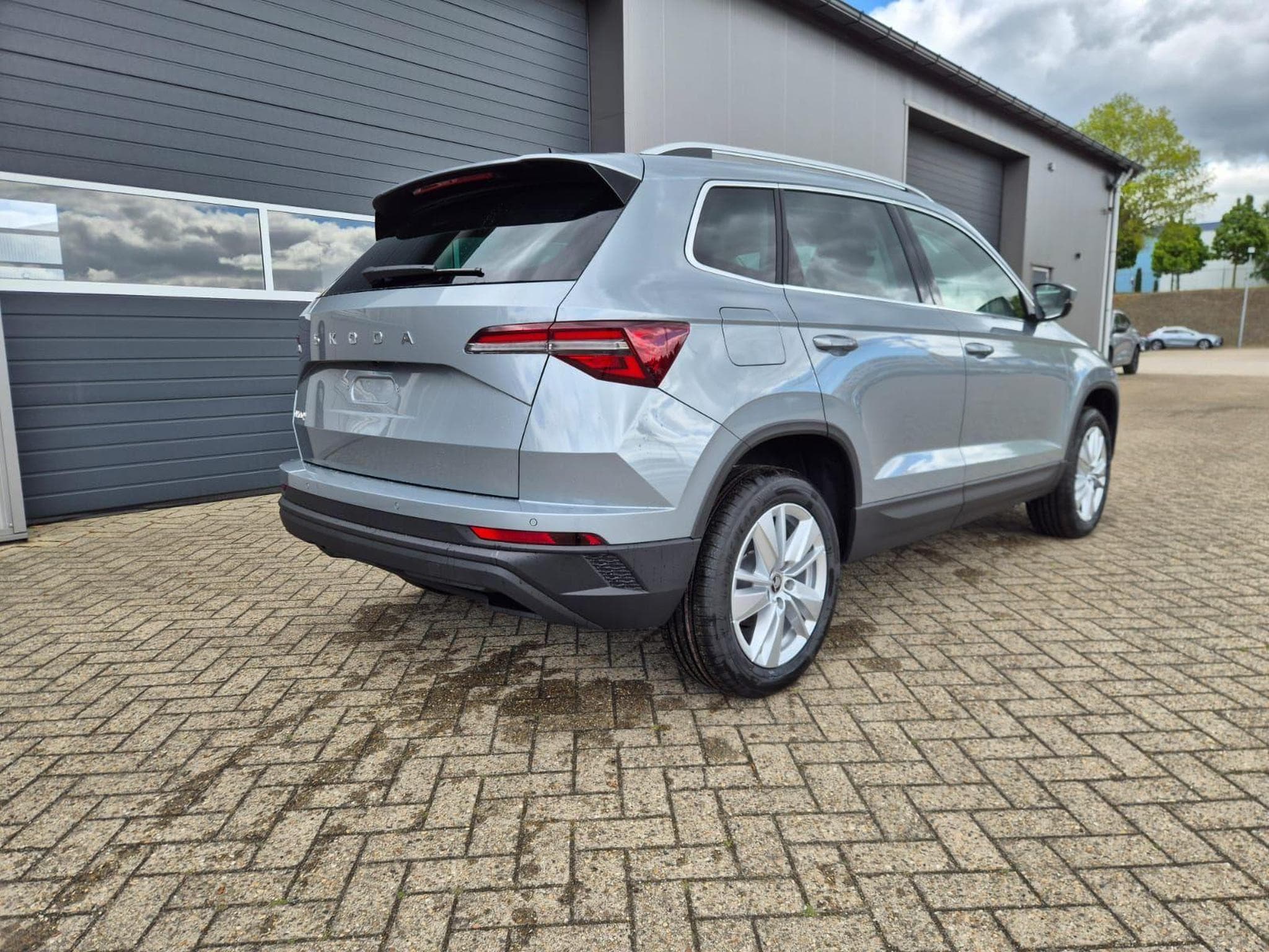 Skoda Karoq 1.5 TSI 150PS (2026) - Photo 5