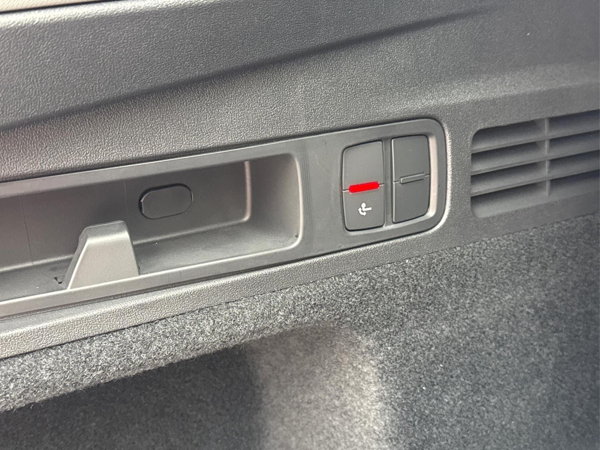 Audi Q5 Basis (2026) - Photo 13