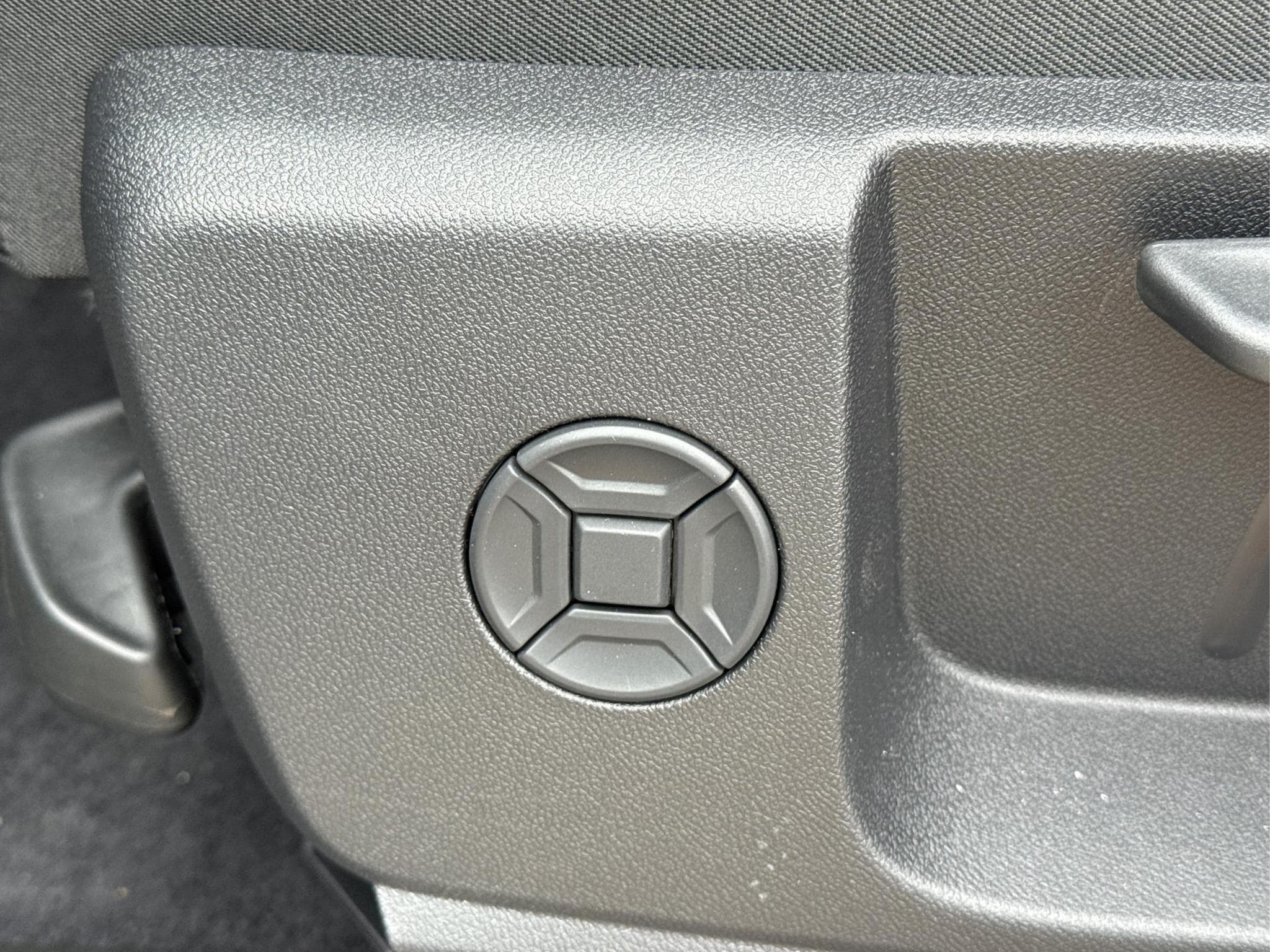 Audi Q5 Basis (2026) - Photo 22