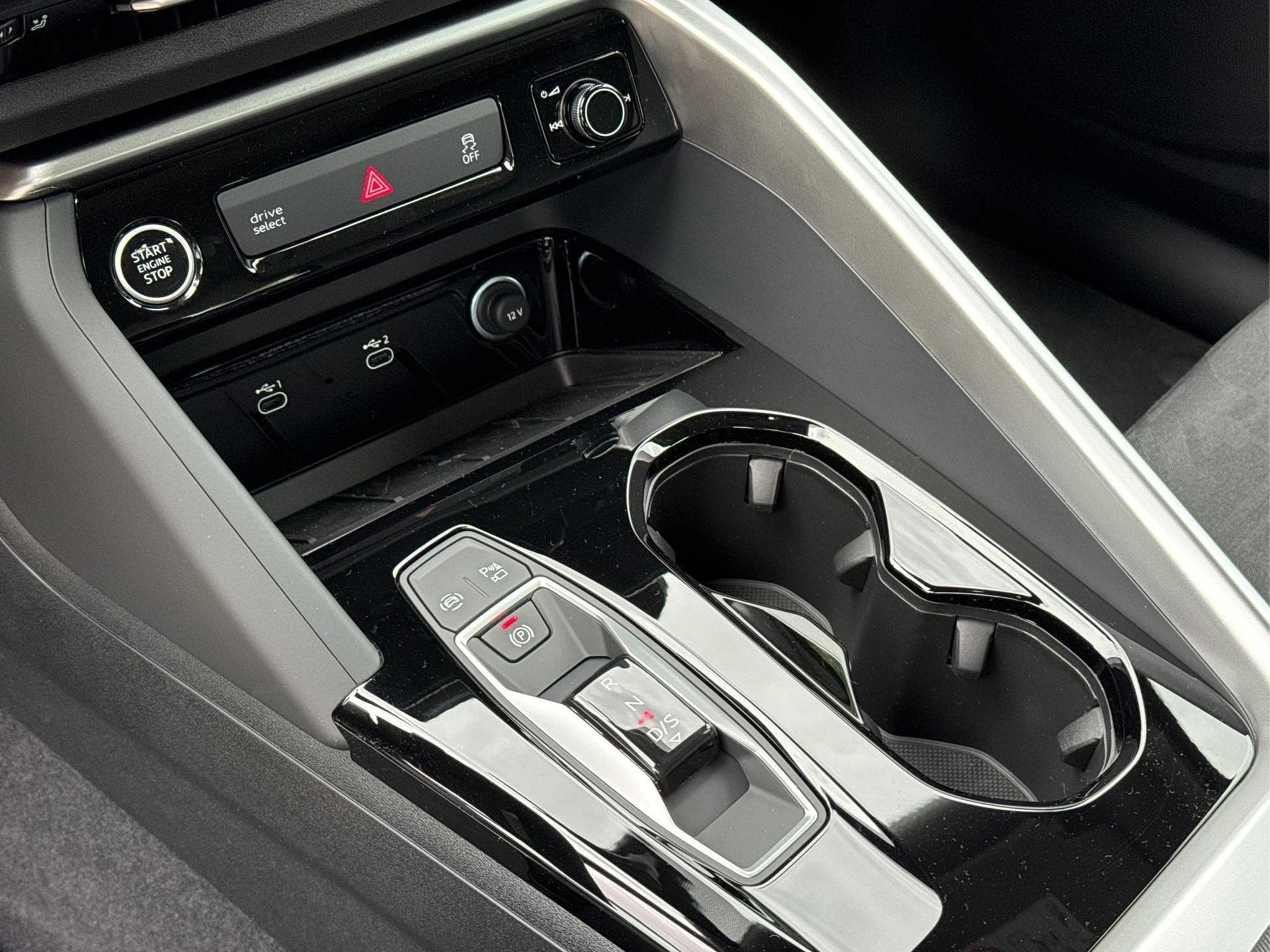 Audi Q5 Basis (2026) - Photo 23