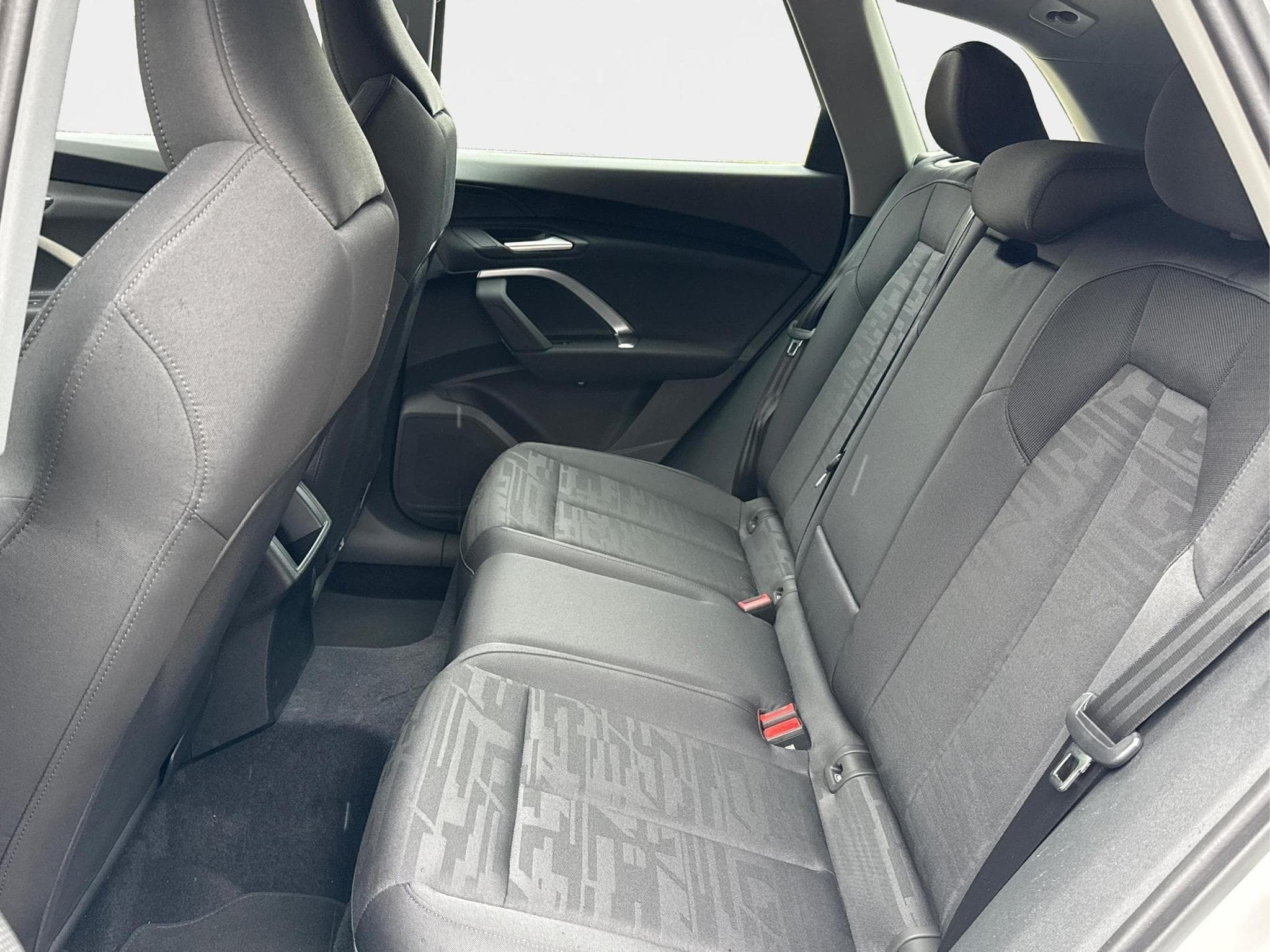 Audi Q5 Basis (2026) - Photo 18