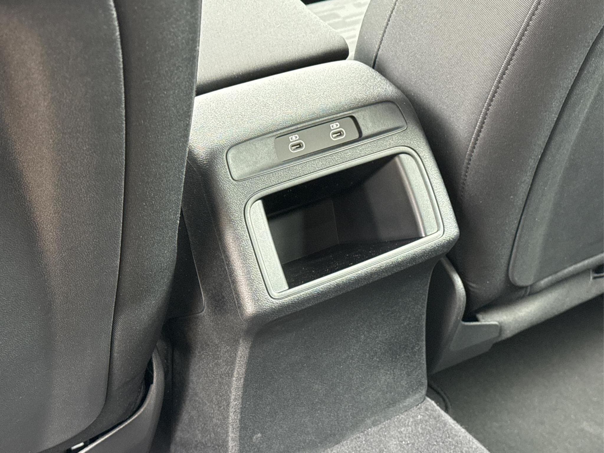 Audi Q5 Basis (2026) - Photo 19