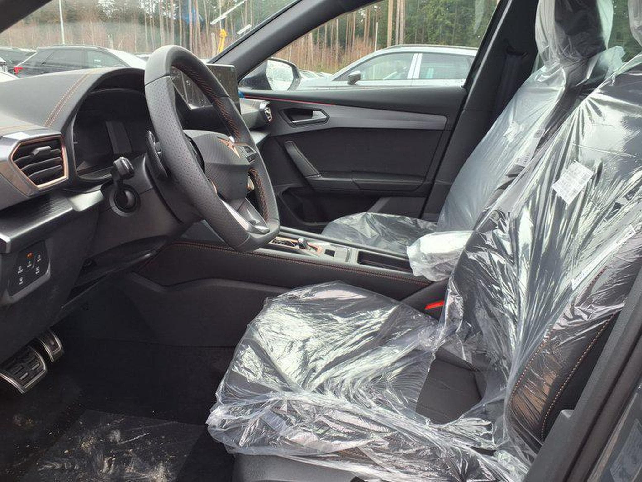 Cupra Formentor 1.5 eTSI 7-Gang-DSG (2026) - Photo 5