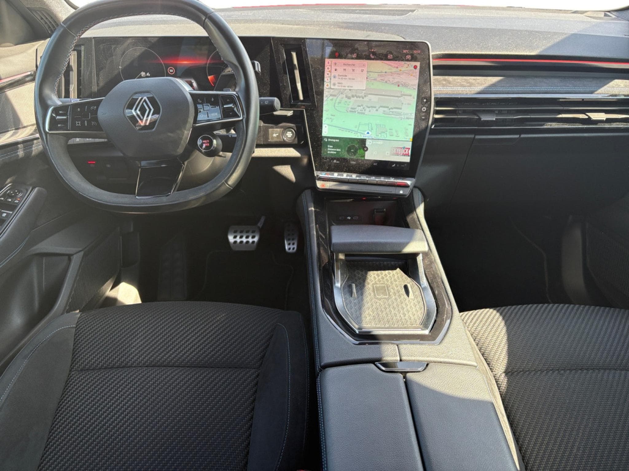 Renault Austral 1.3 TCe MHEV Techno Esprit Alpine160 EDC (2023) - Photo 8
