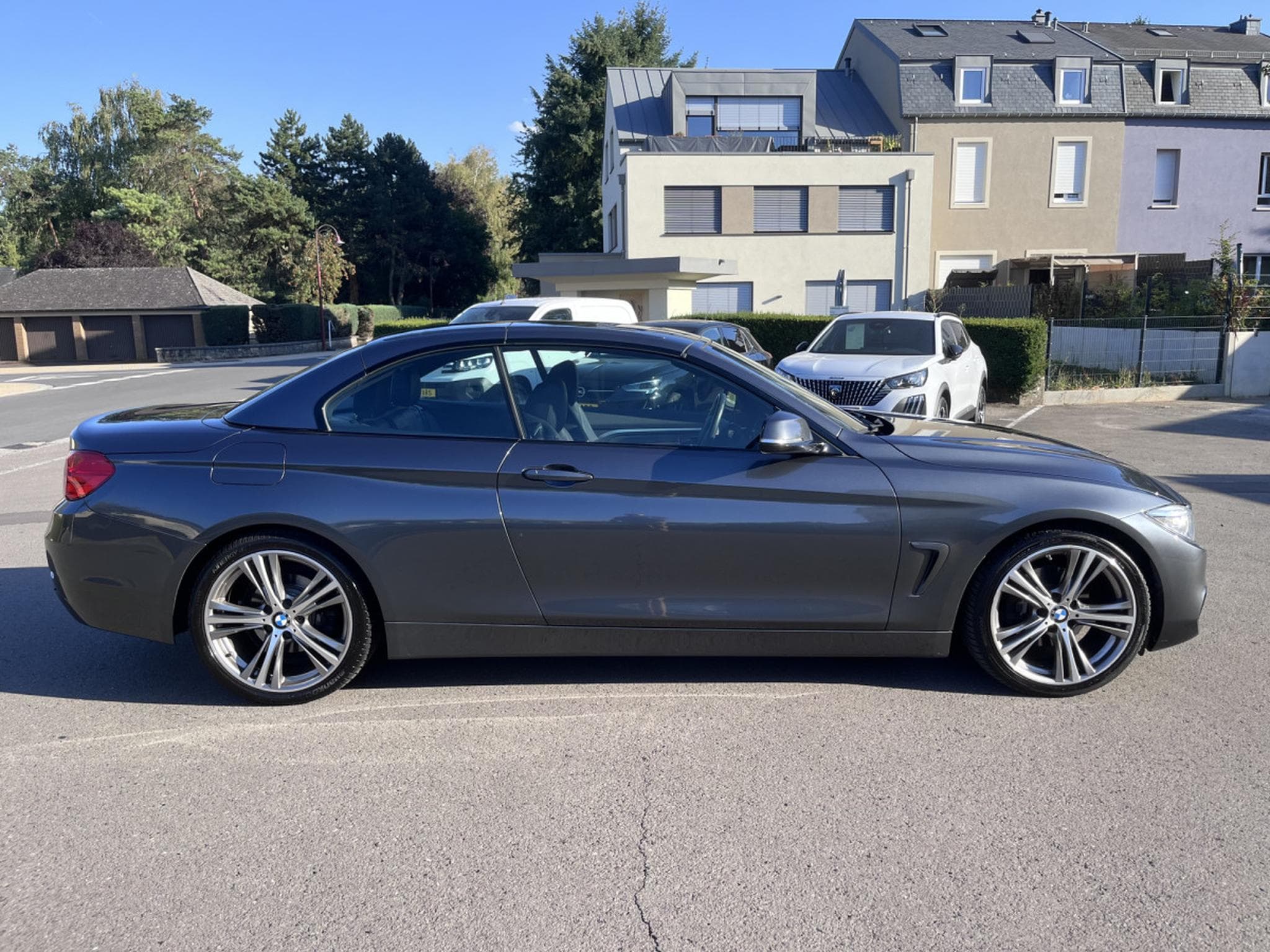 BMW 420 420d Cabrio Sportline 184ps Cuir 19" (2014) - Photo 17