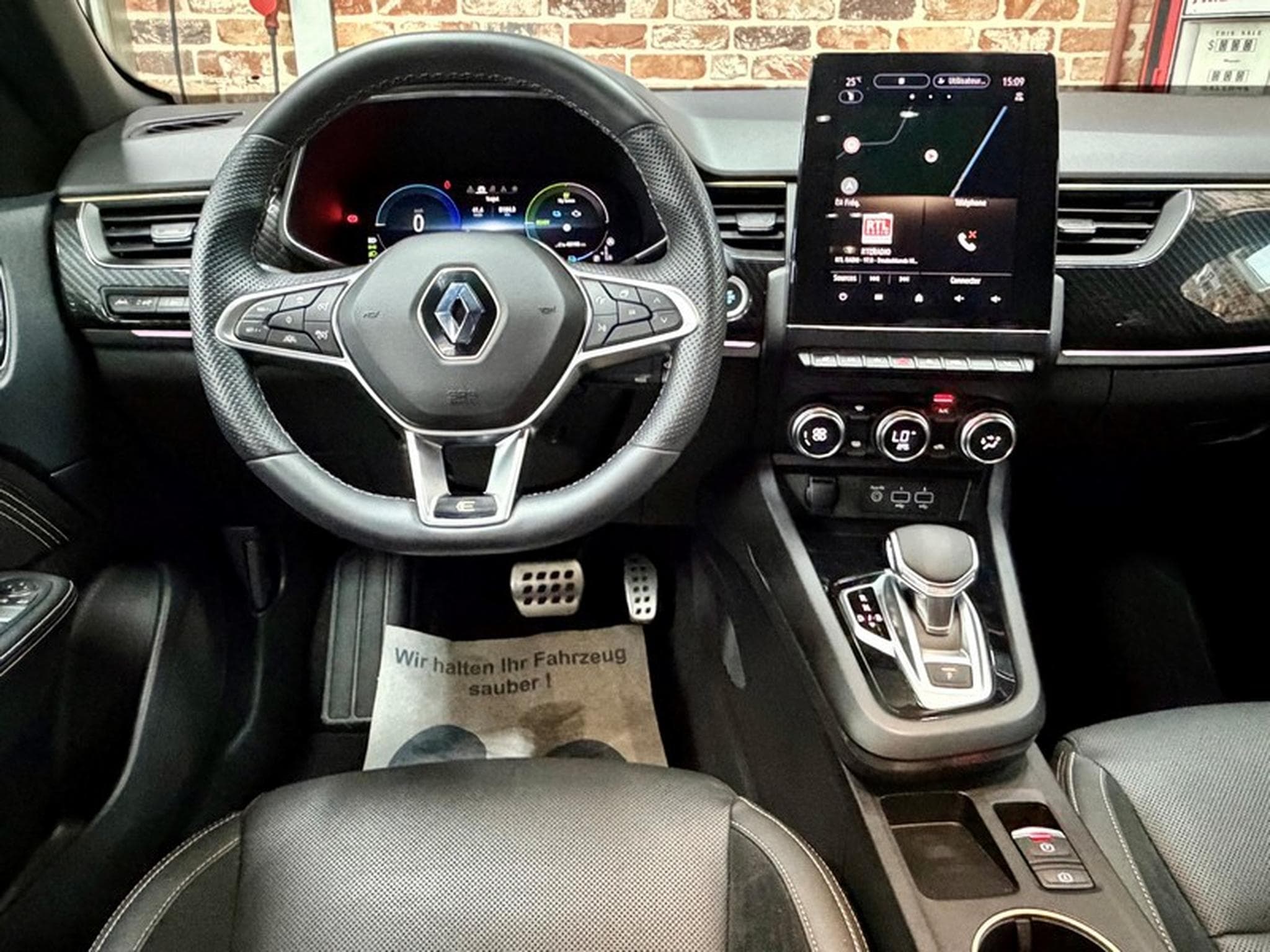 Renault Arkana Arkana E-Tech 1.6 94cv AttRem/Navig/SiègCh/Cam (2023) - Foto 4