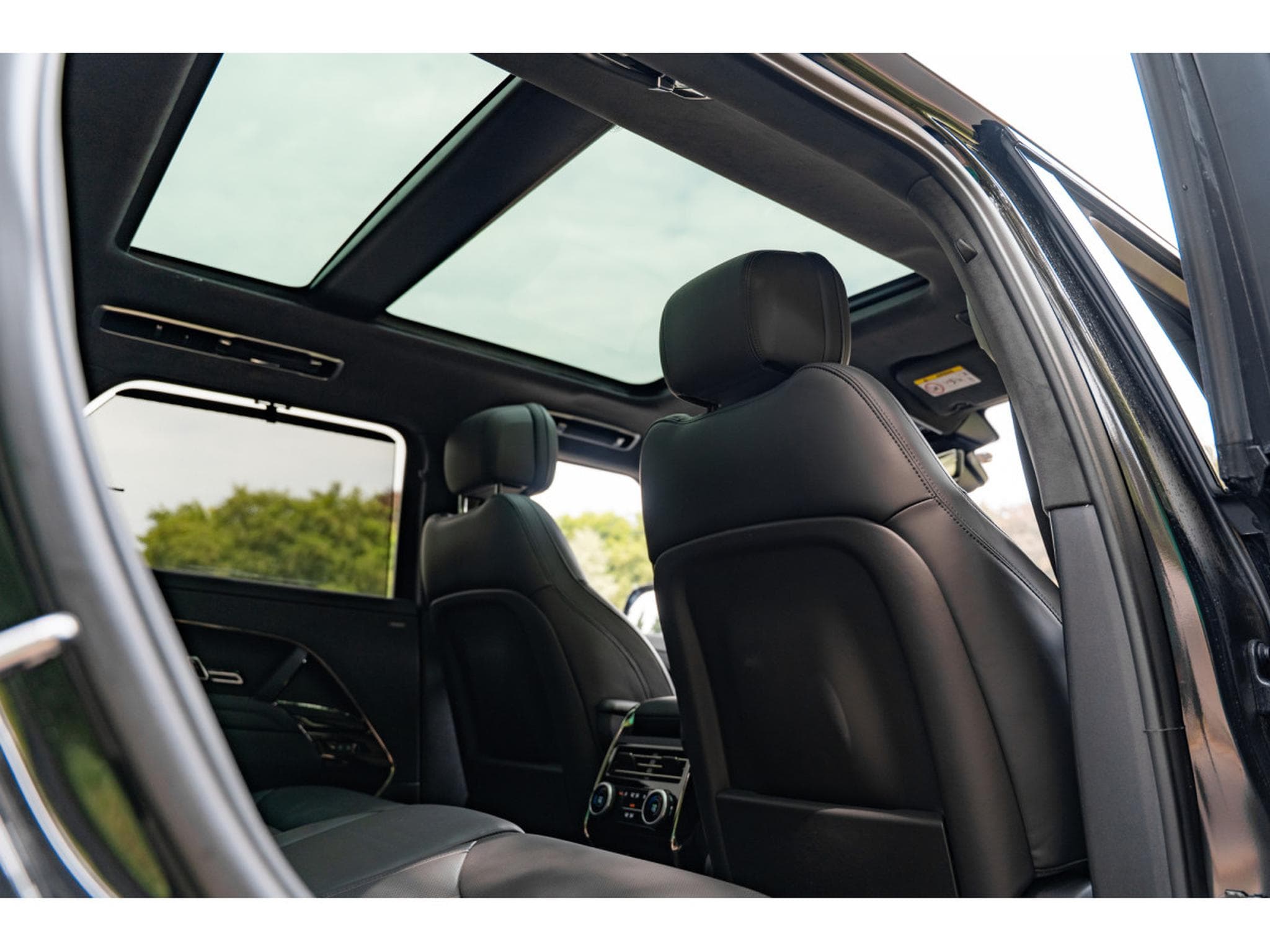 Land-Rover Range Rover Sport P55Oe Autobiography - Carbon Rim - Panoramic Roof - Meridian (2024) - Photo 13