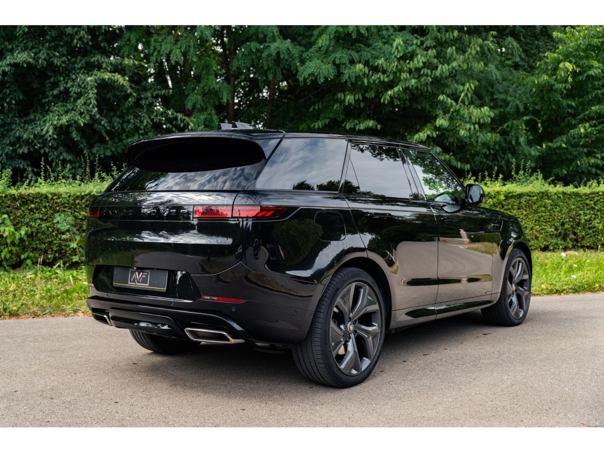 Land-Rover Range Rover Sport P55Oe Autobiography - Carbon Rim - Panoramic Roof - Meridian (2024) - Photo 4