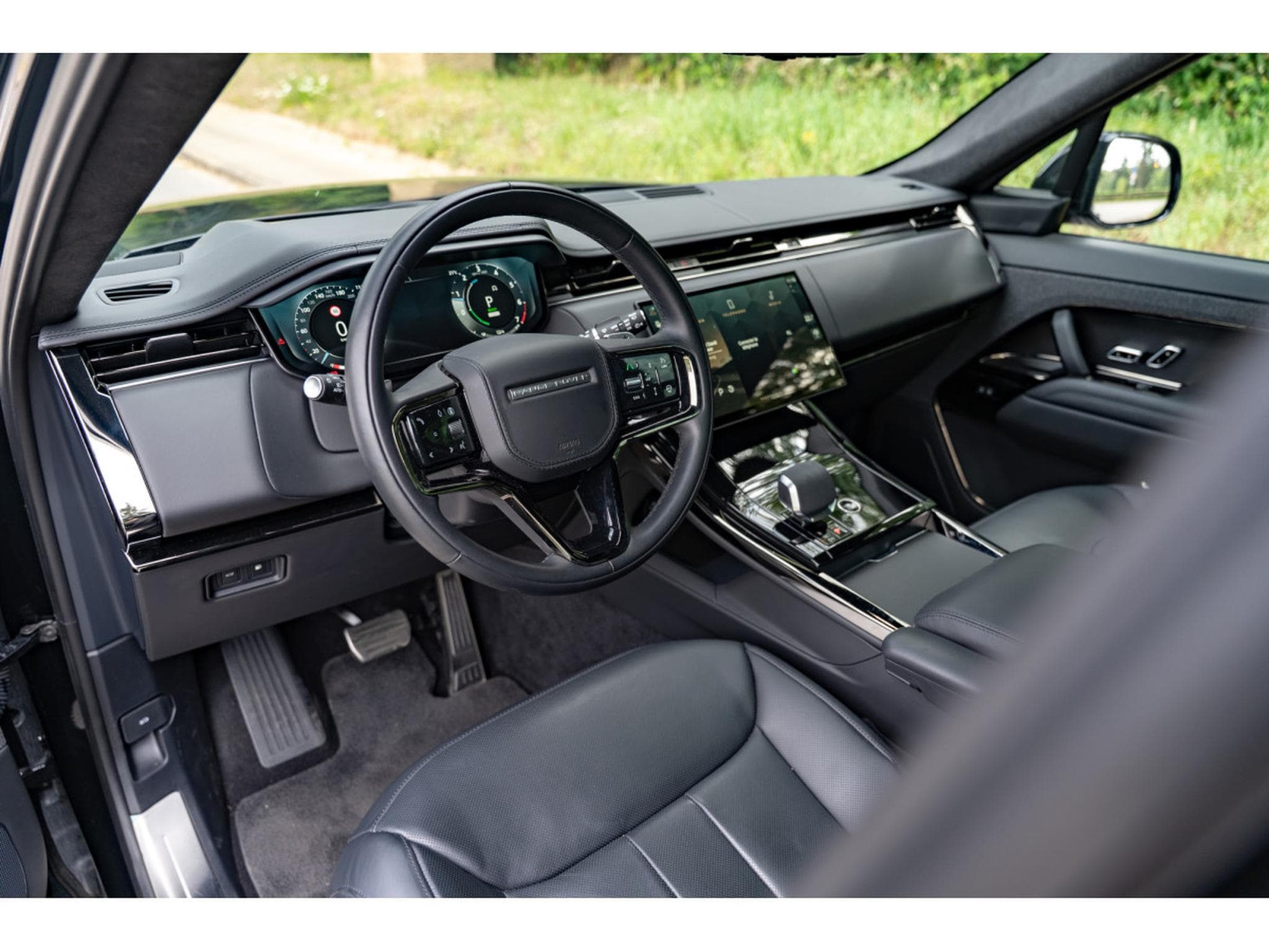 Land-Rover Range Rover Sport P55Oe Autobiography - Carbon Rim - Panoramic Roof - Meridian (2024) - Photo 9