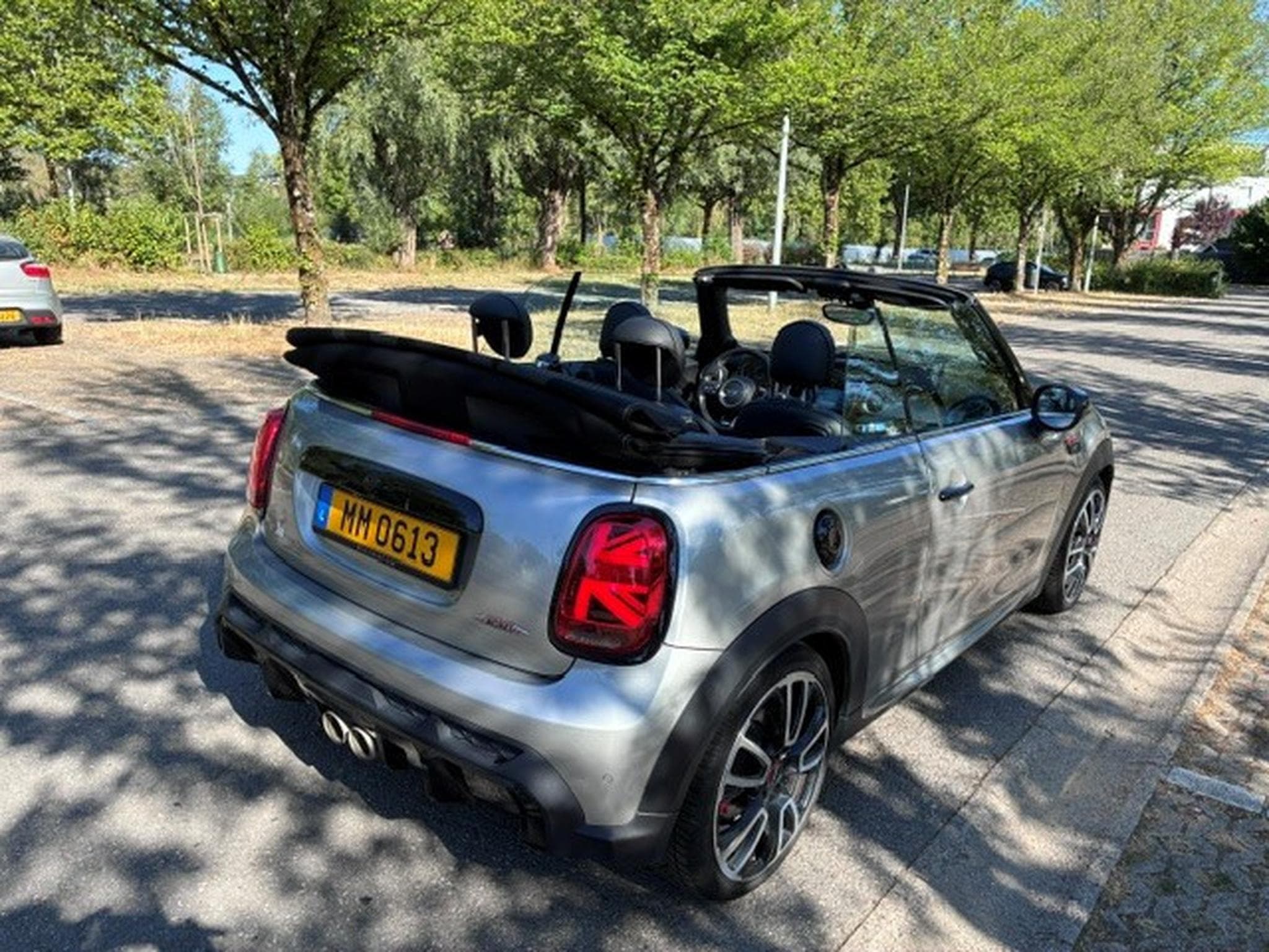 Mini Cooper John Cooper Works Cabriolet John Cooper Works 231 ch BVA8 (2023) - Foto 3
