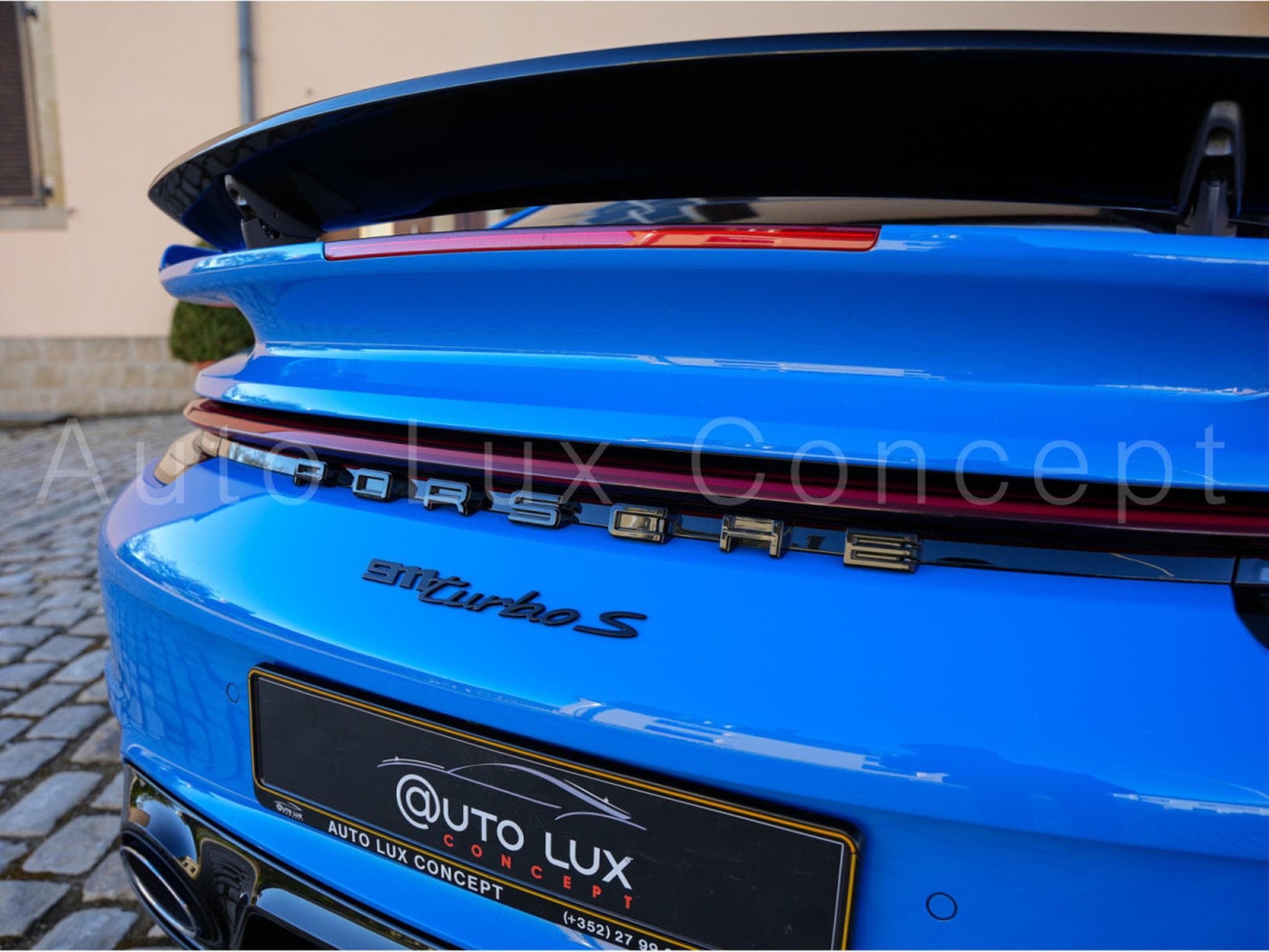 Porsche 911 911 Turbo S (2022) - Photo 21