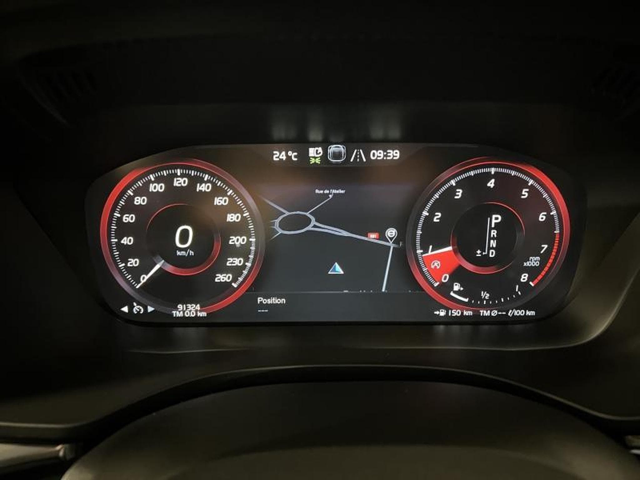 Volvo XC60 R-Design (2018) - Photo 9