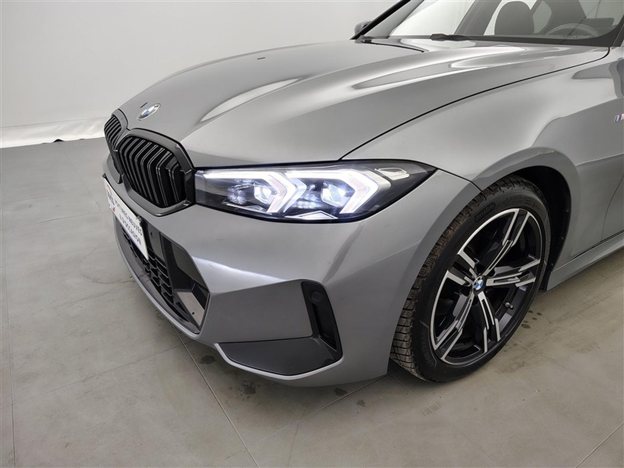 BMW 318 318iA OPF PACK M (2024) - Photo 15