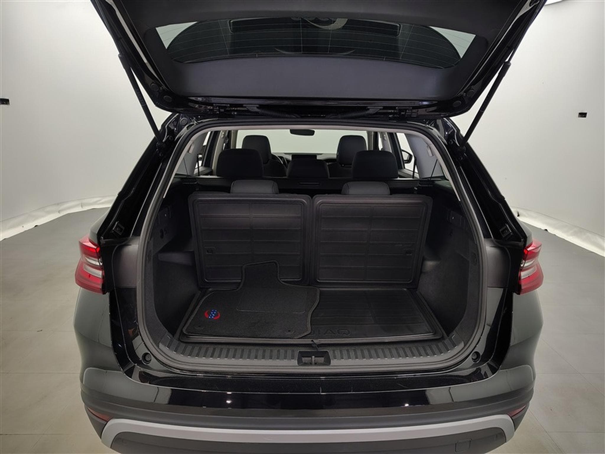 Skoda Kodiaq 1.5 TSI m-HEV 150Cv DSG Selection 7PL / CARPLAY / CAMERA (2025) - Photo 14
