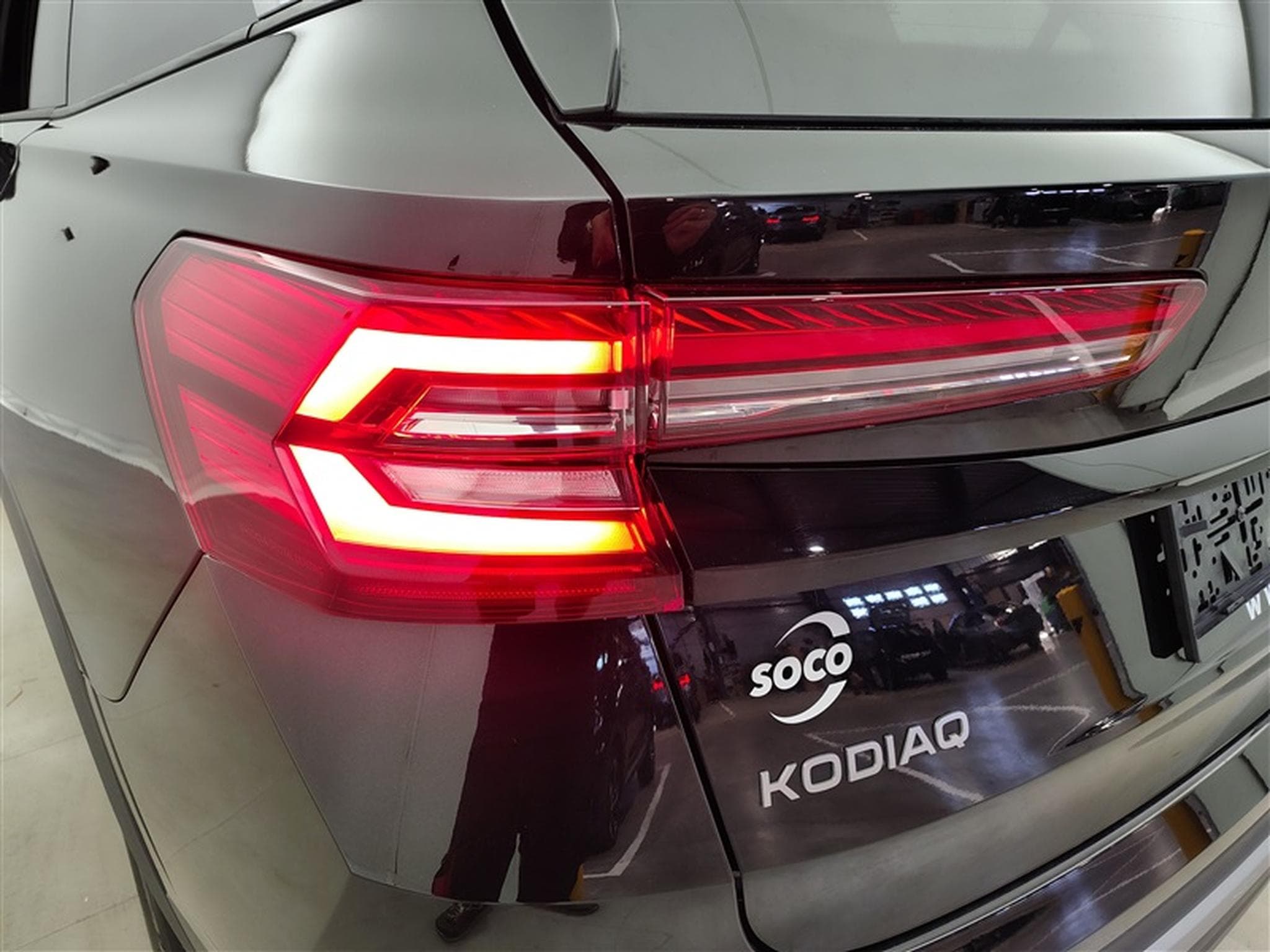 Skoda Kodiaq 1.5 TSI m-HEV 150Cv DSG Selection 7PL / CARPLAY / CAMERA (2025) - Photo 16
