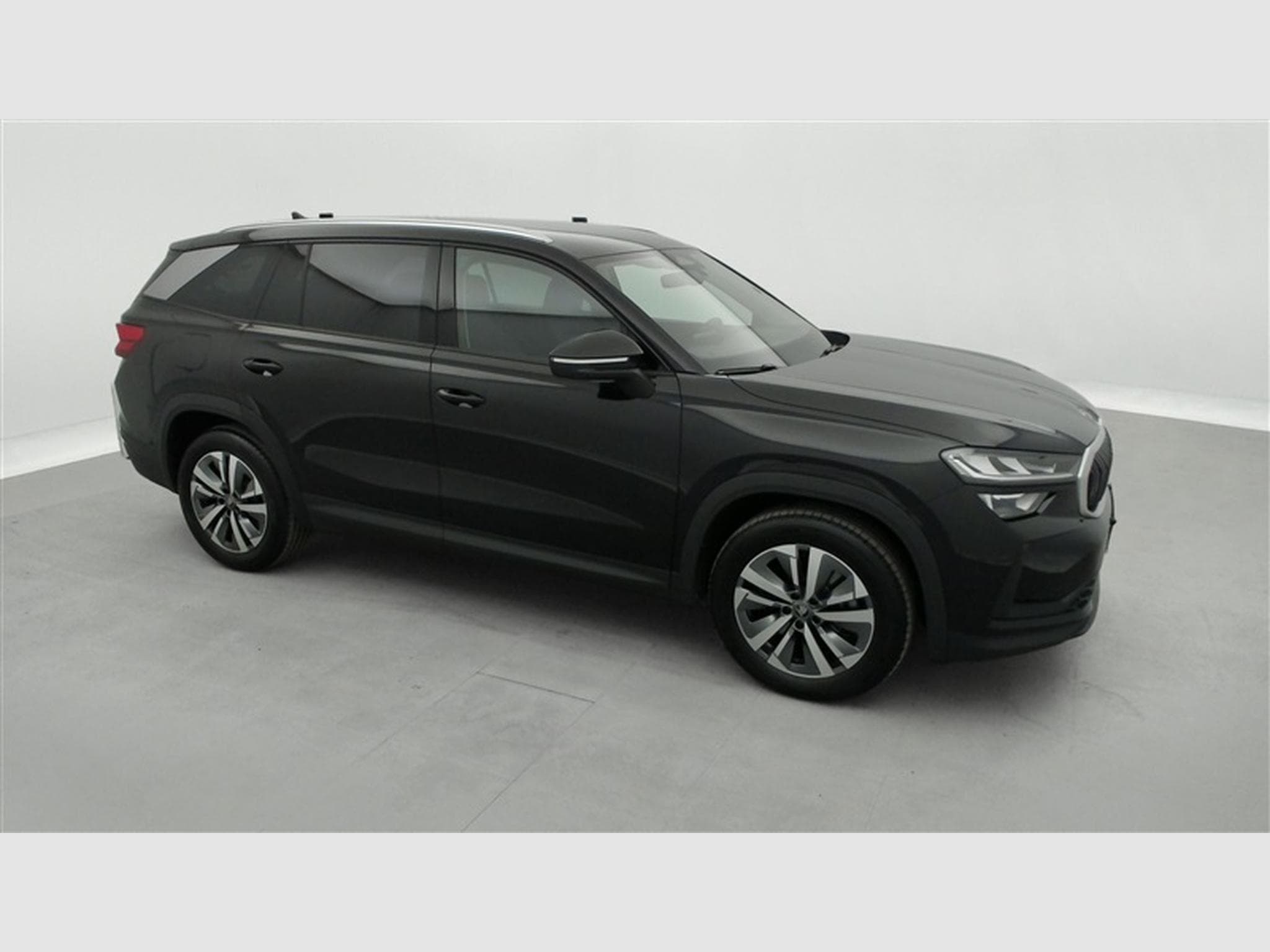 Skoda Kodiaq 1.5 TSI m-HEV 150Cv DSG Selection 7PL / CARPLAY / CAMERA (2025) - Photo 23
