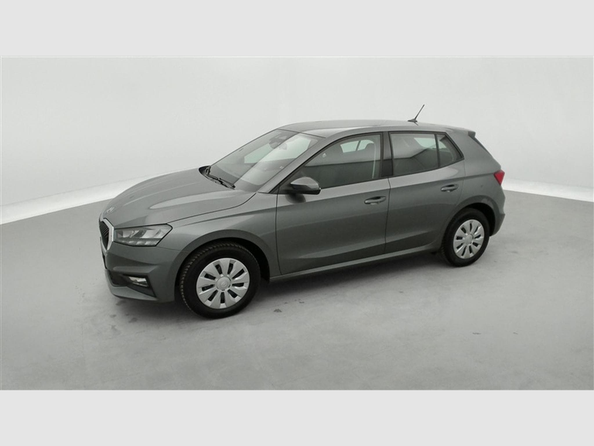Skoda Fabia 1.0i Selection CARPLAY / FULL LED / KEYLESS / PDC AR (2026) - Photo 20
